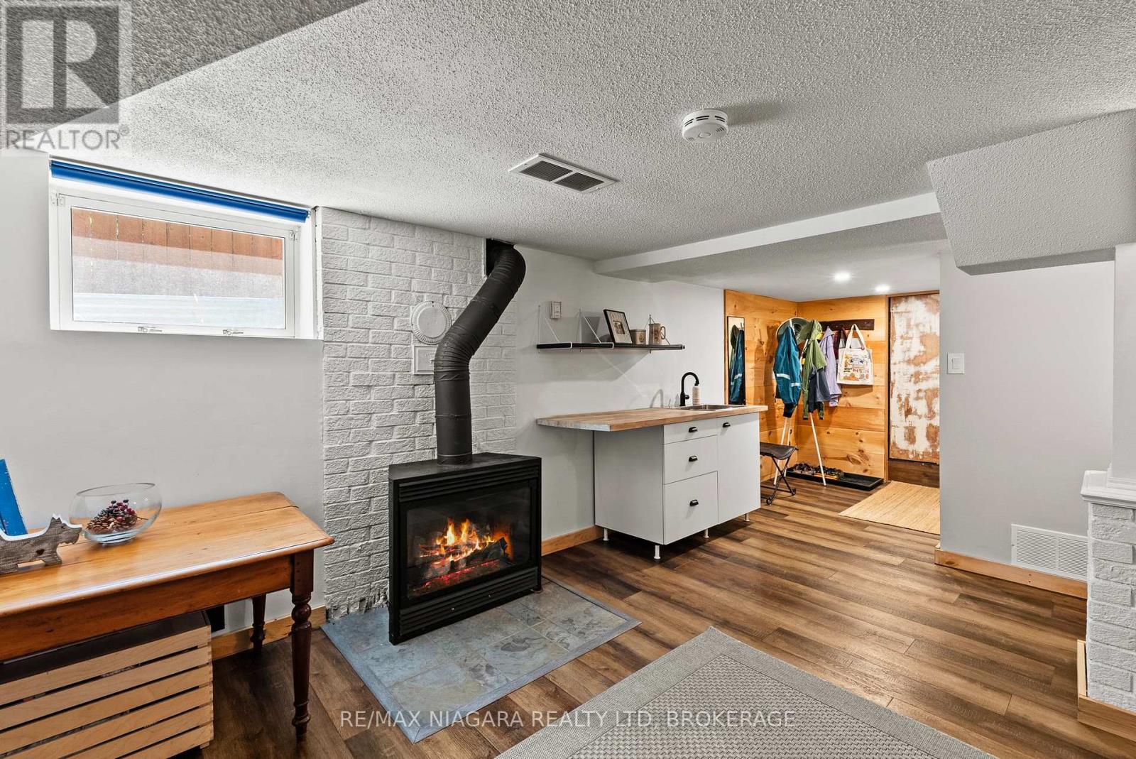 83 DEVON ROAD - 35
