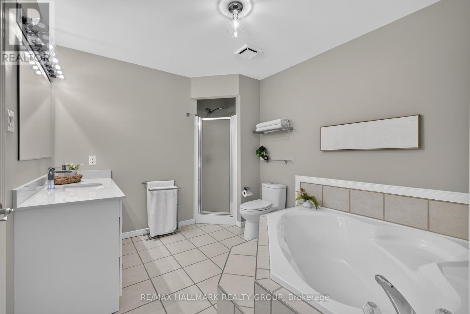 2 Bed, 2 Bath House for Sale in Ottawa – 1265 COLDREY AVENUE, Ottawa – MLS# X13488950 - Image 25
