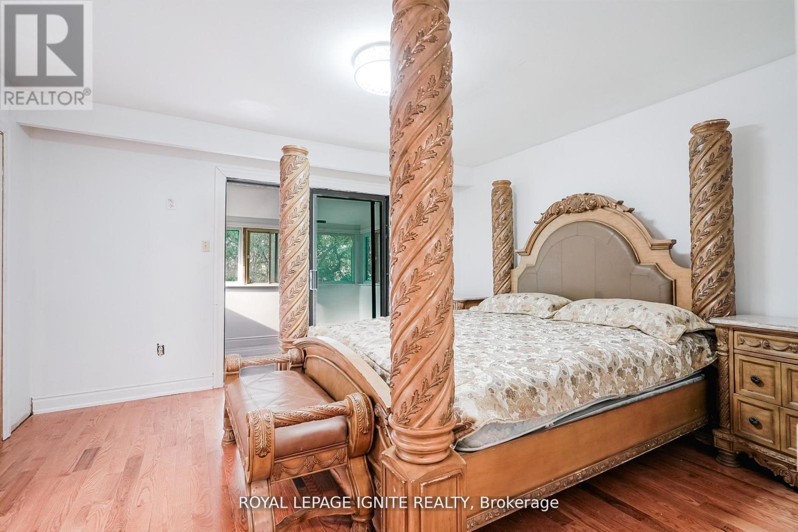 122 VALDOR DRIVE - 13