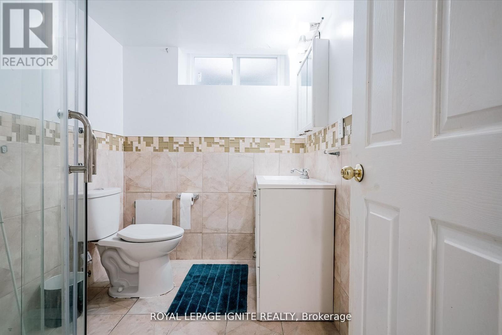 122 VALDOR DRIVE - 21