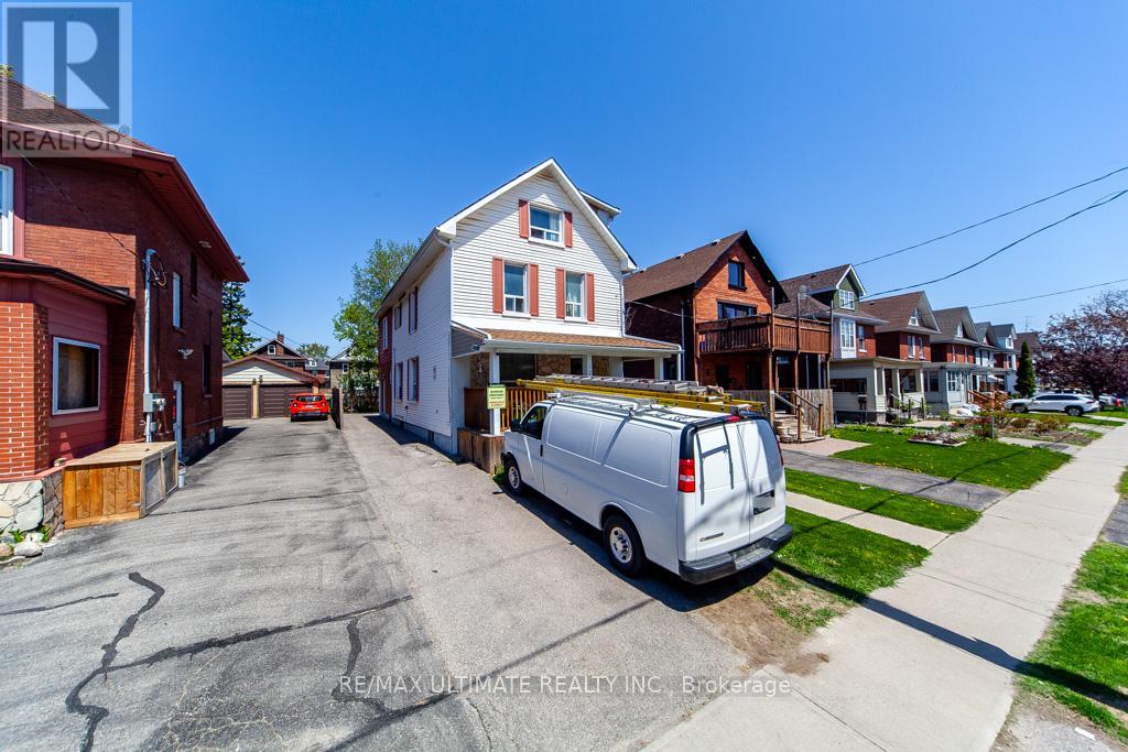 128 ELGIN STREET E - 1