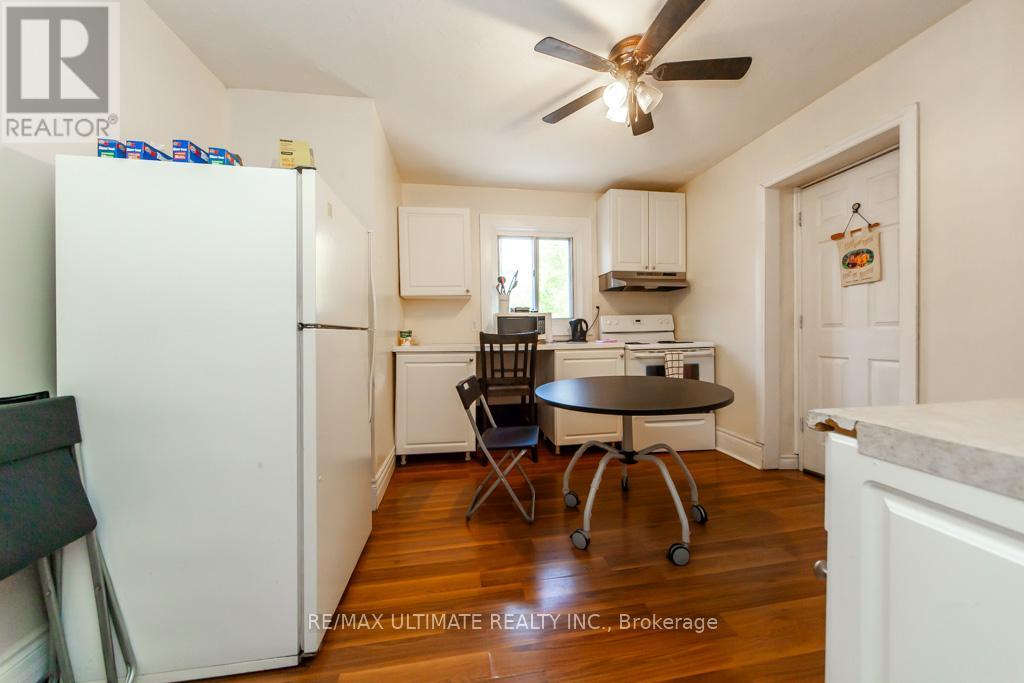 128 ELGIN STREET E - 13