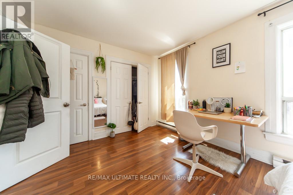 128 ELGIN STREET E - 21