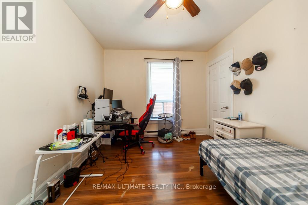 128 ELGIN STREET E - 22