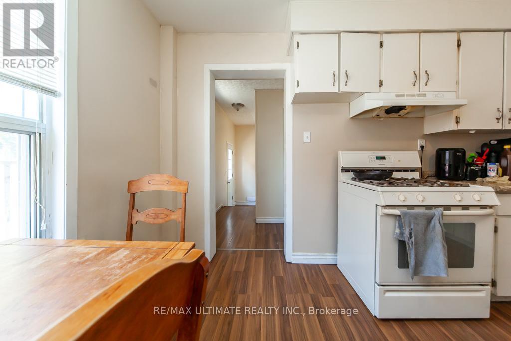 128 ELGIN STREET E - 34