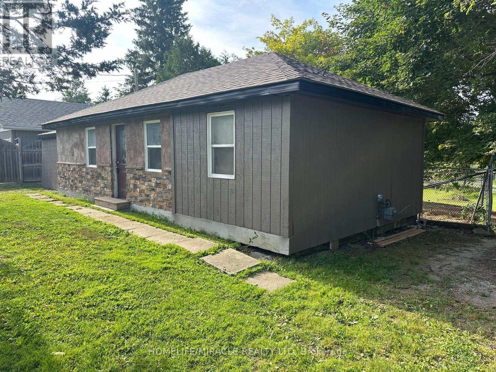 164 RIVERBANK DRIVE - 6