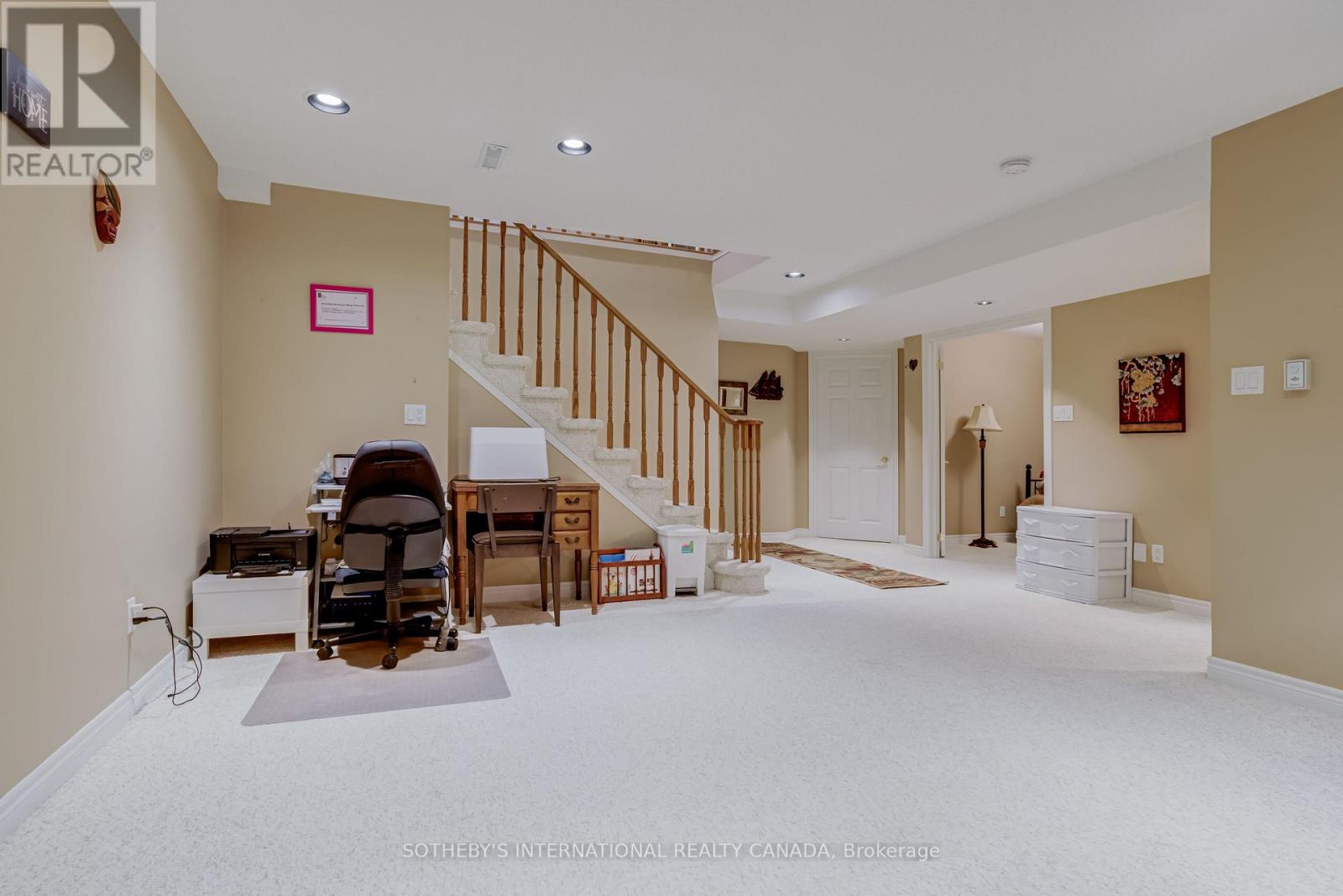 14 ARTISAN LANE - 33