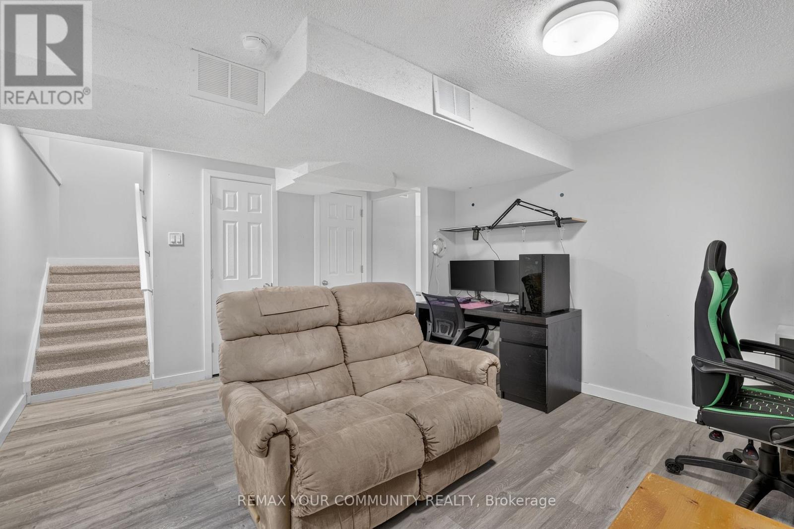 198 BRITANNIA AVENUE - 33