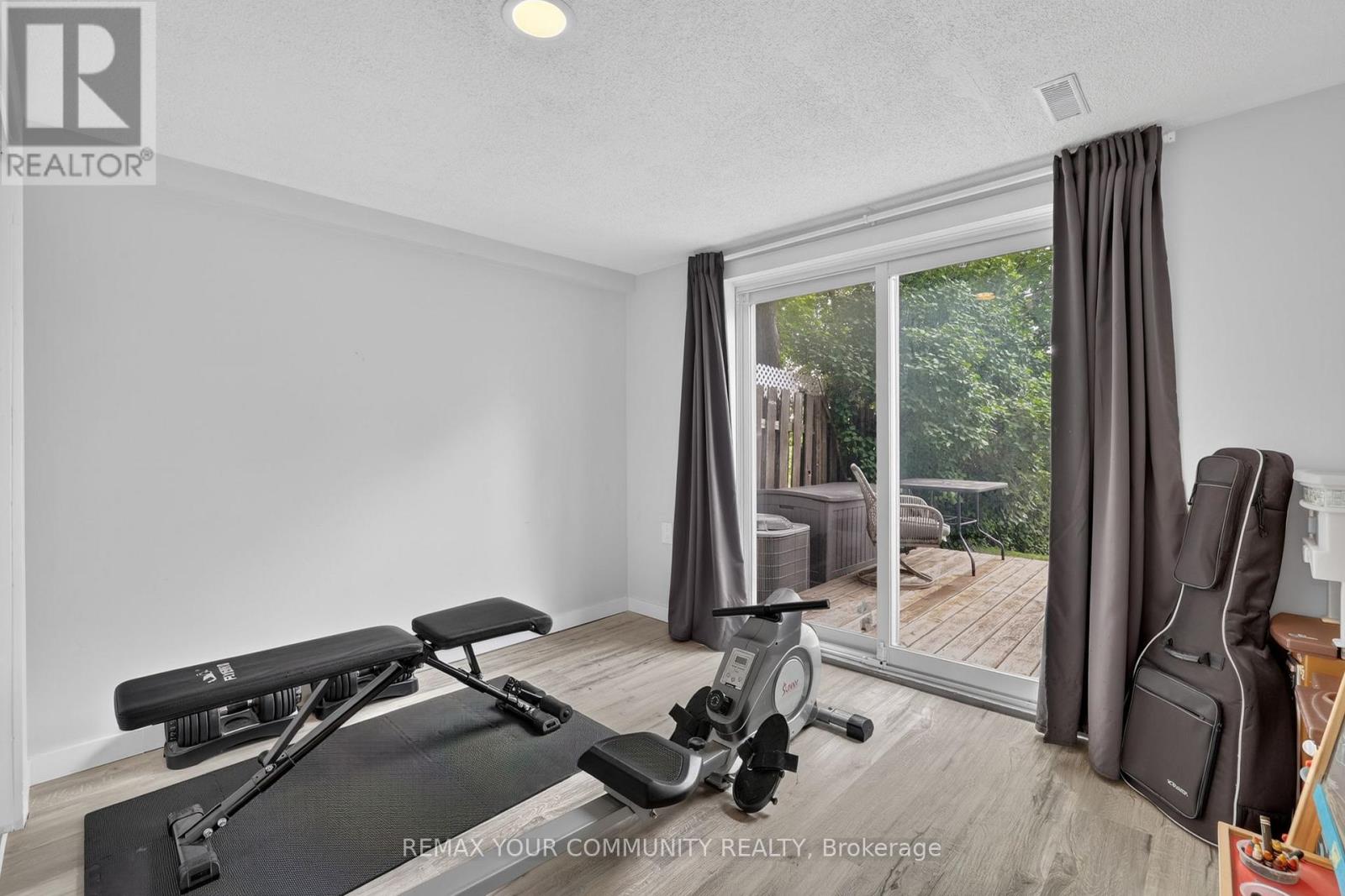 198 BRITANNIA AVENUE - 35
