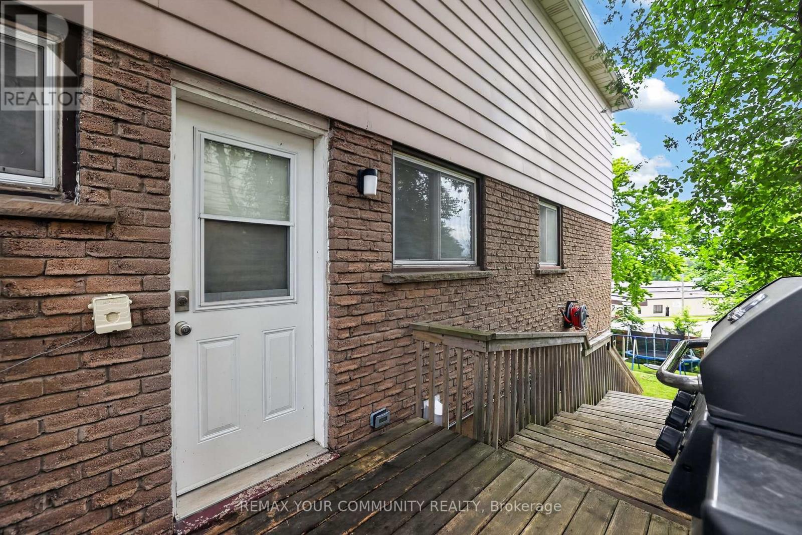 198 BRITANNIA AVENUE - 41