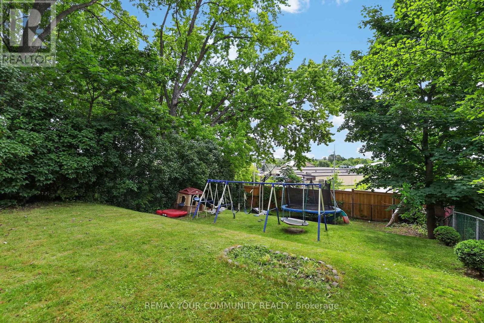 198 BRITANNIA AVENUE - 47
