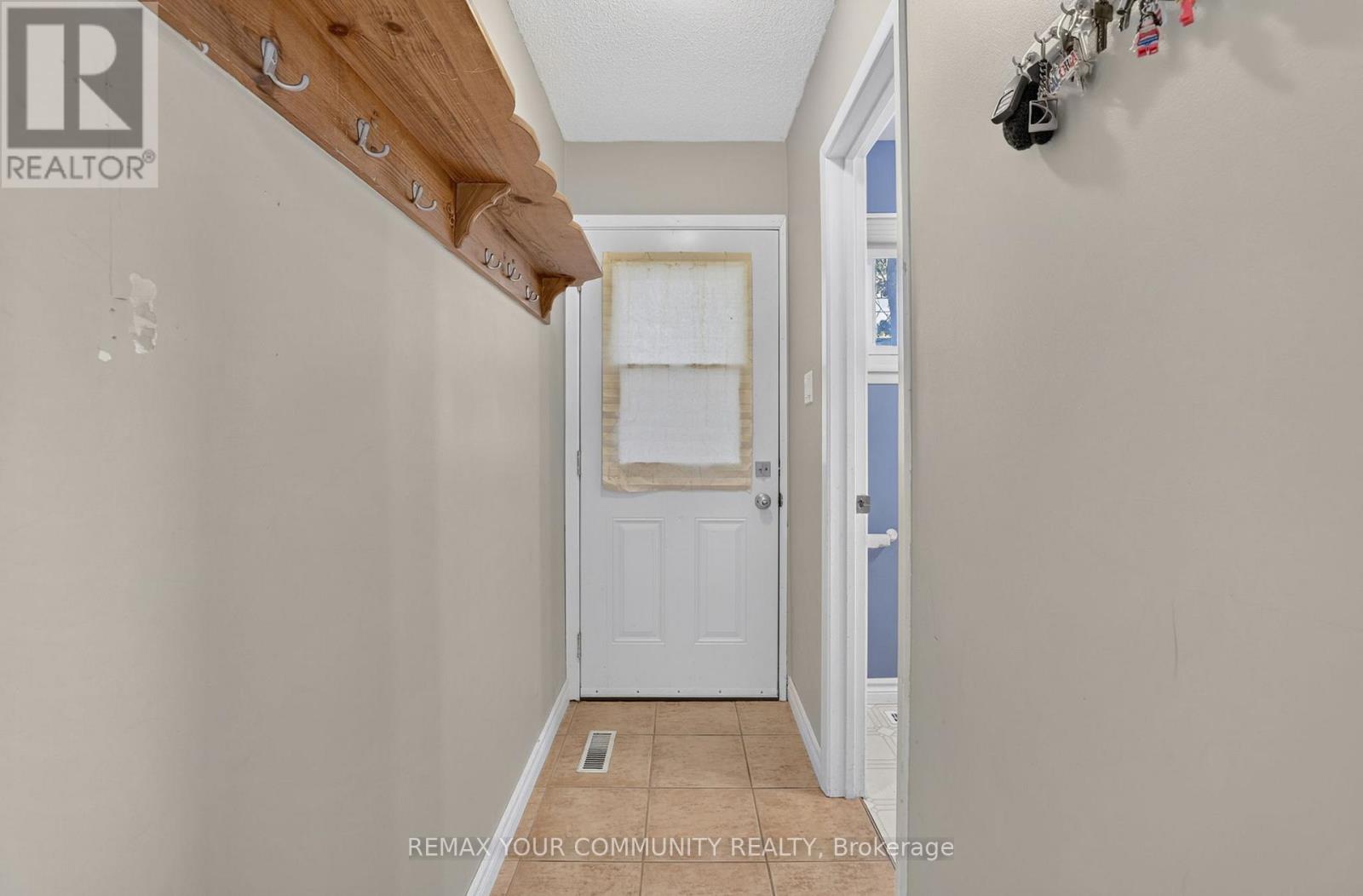 198 BRITANNIA AVENUE - 7