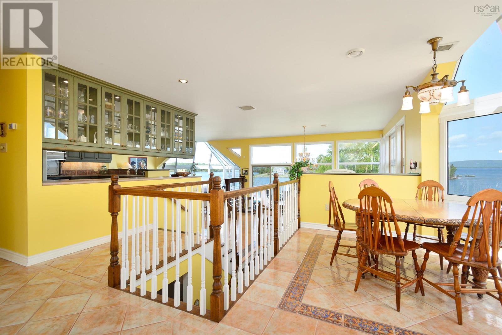 2641 West Bay Road - 11