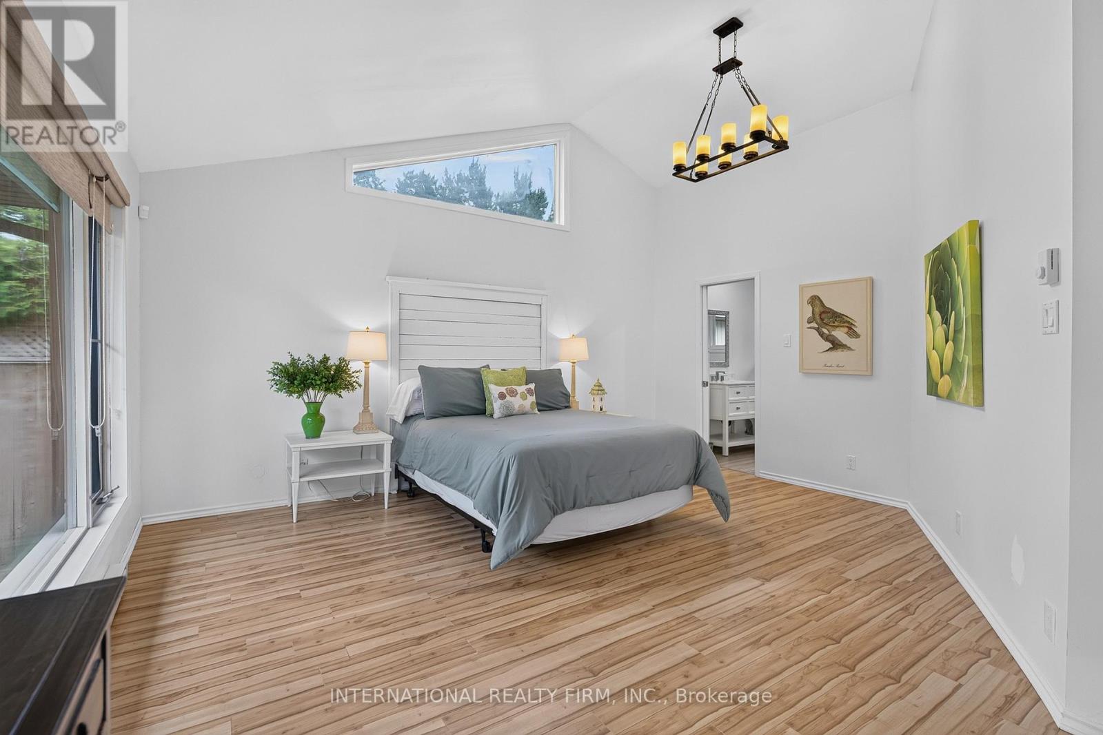 2032 LAKESHORE DRIVE - 15