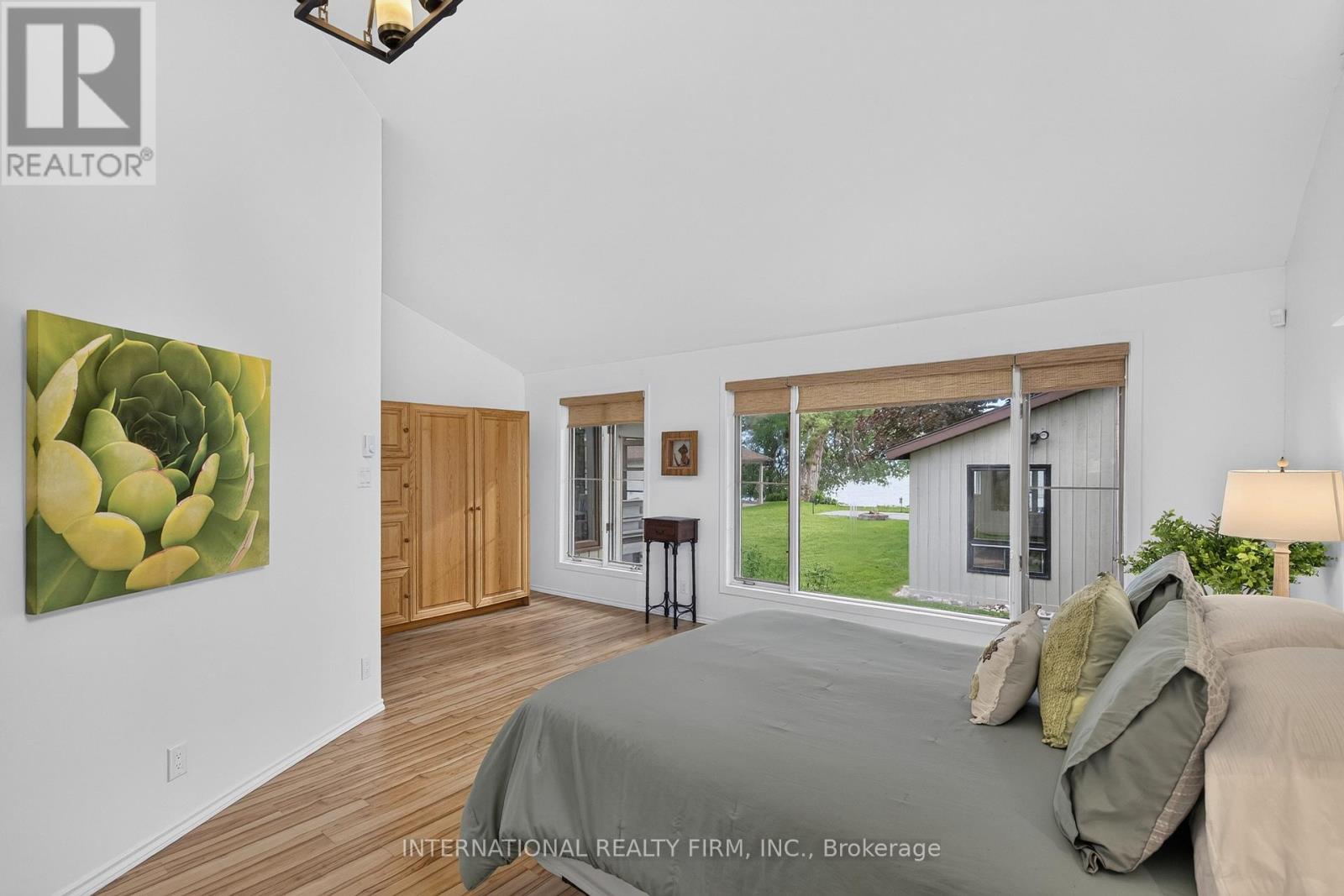 2032 LAKESHORE DRIVE - 16