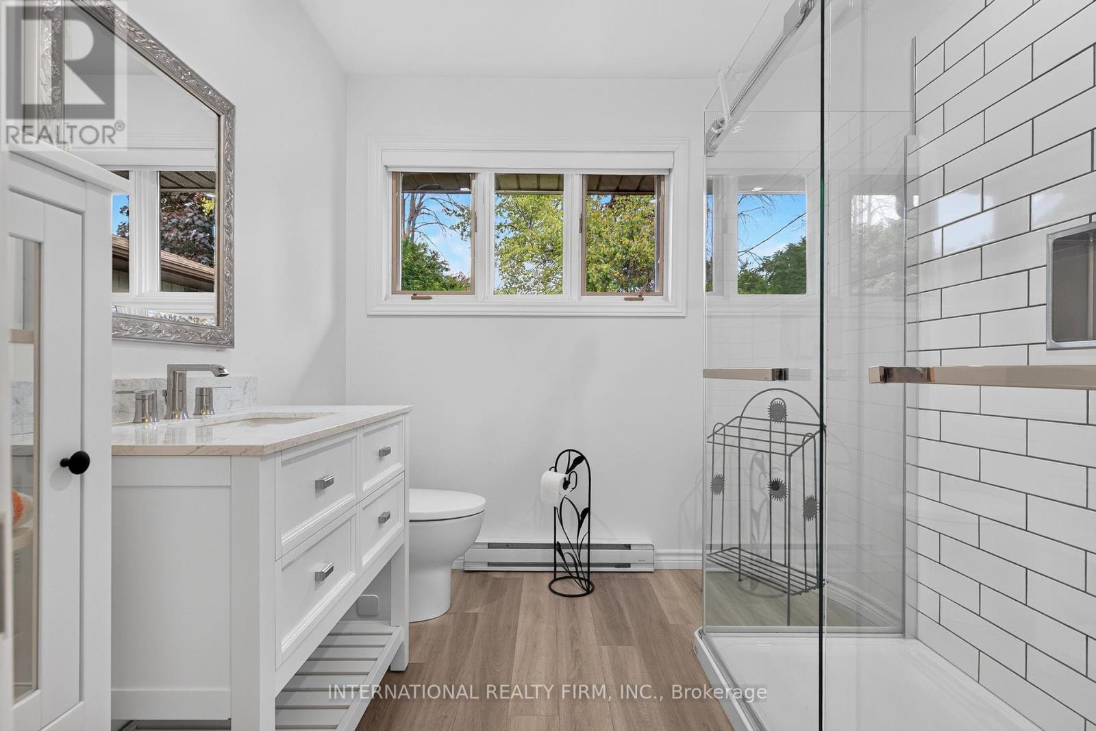 2032 LAKESHORE DRIVE - 17
