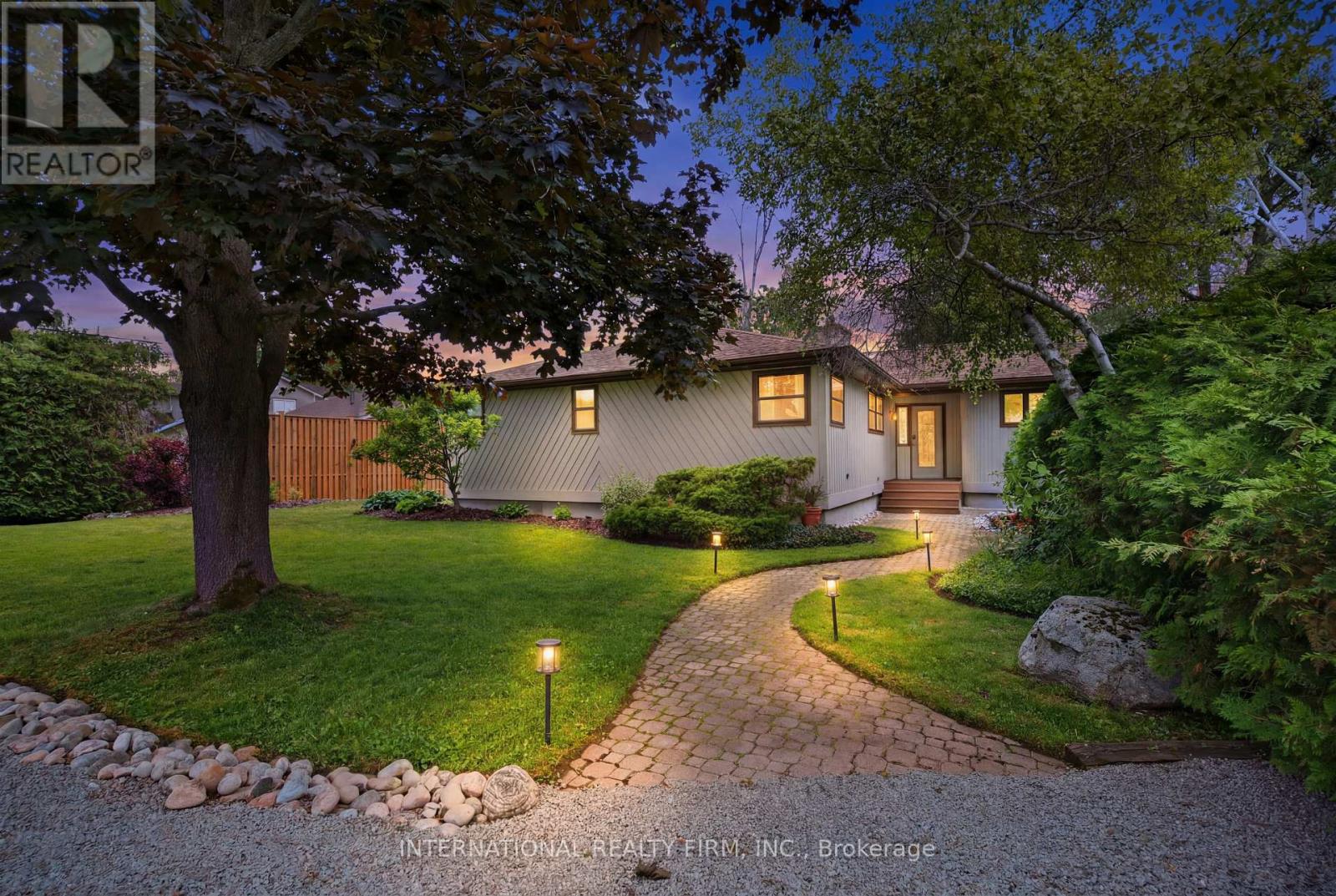 2032 LAKESHORE DRIVE - 2