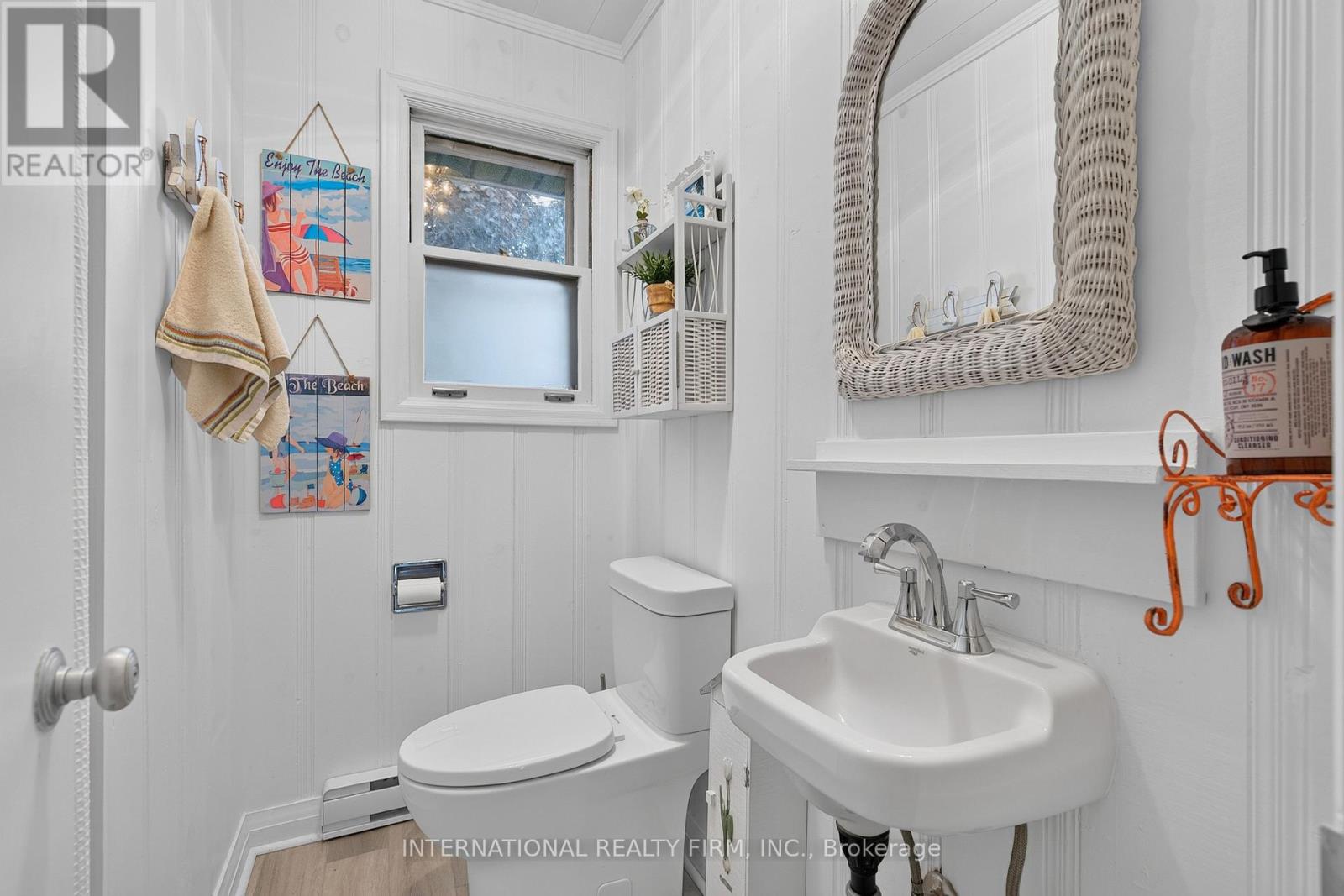 2032 LAKESHORE DRIVE - 26