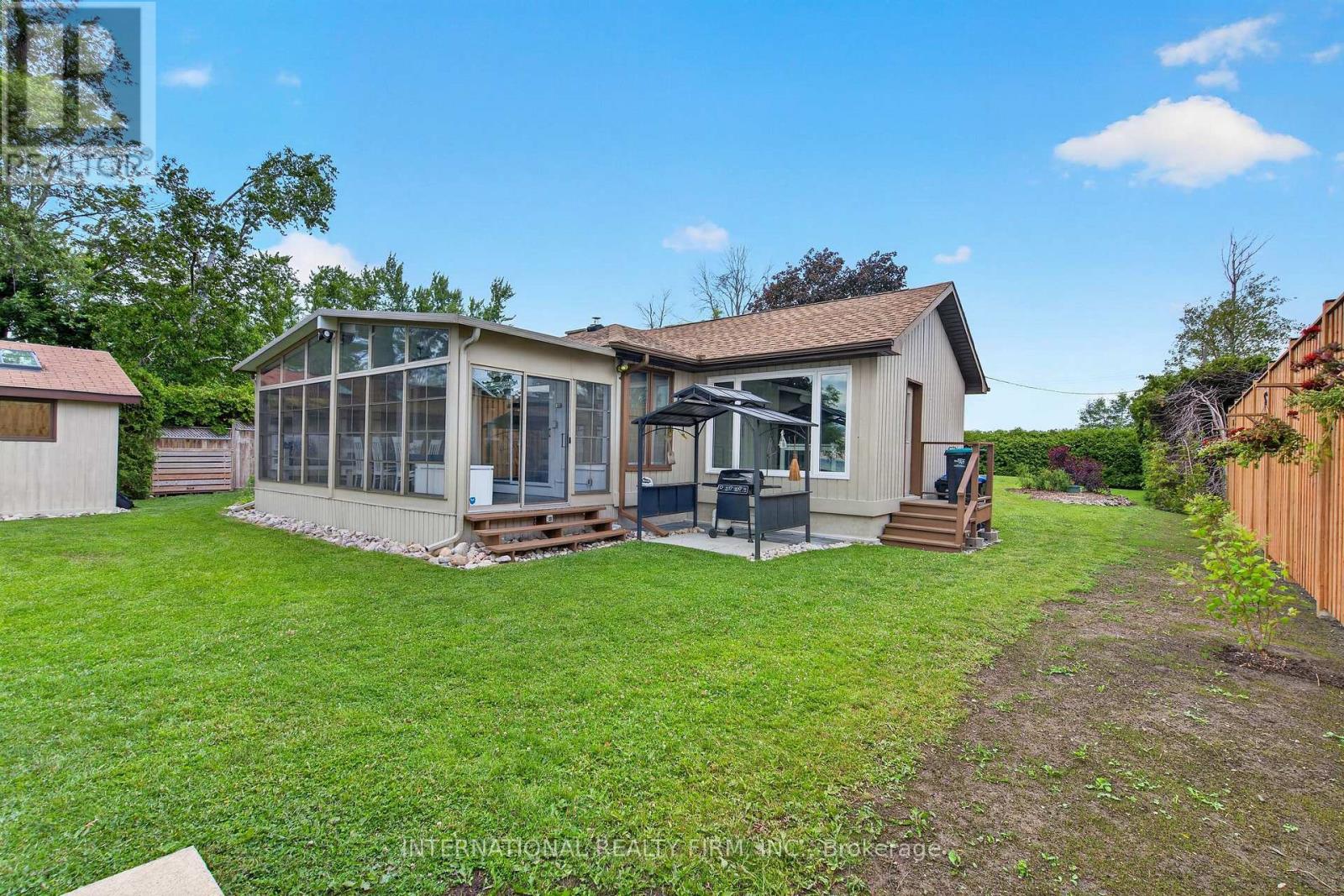 2032 LAKESHORE DRIVE - 30