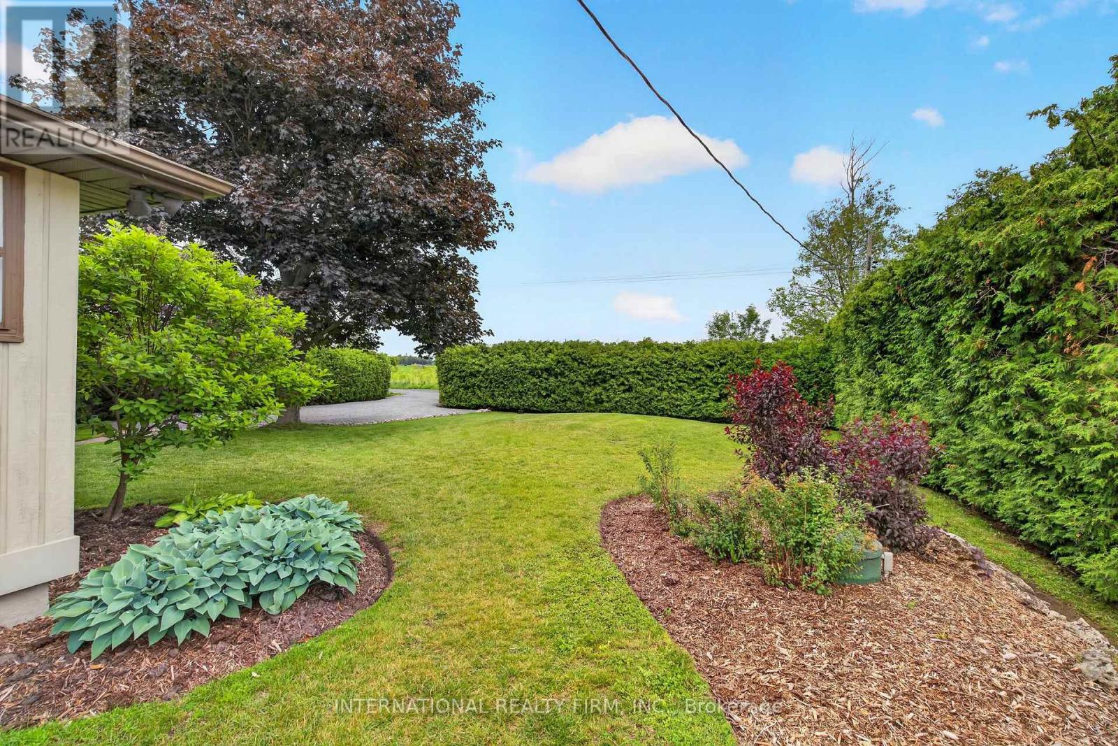 2032 LAKESHORE DRIVE - 32