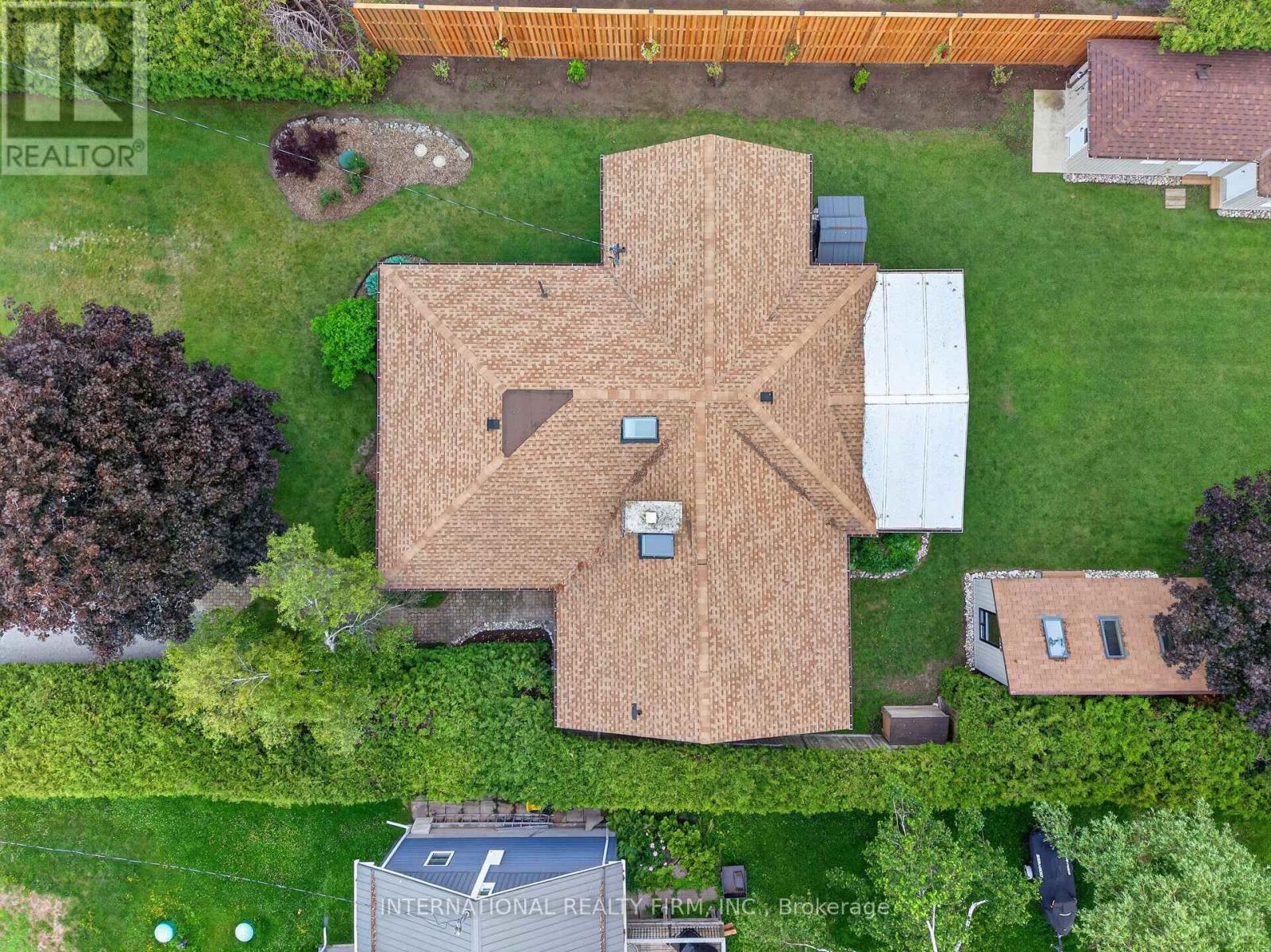 2032 LAKESHORE DRIVE - 38
