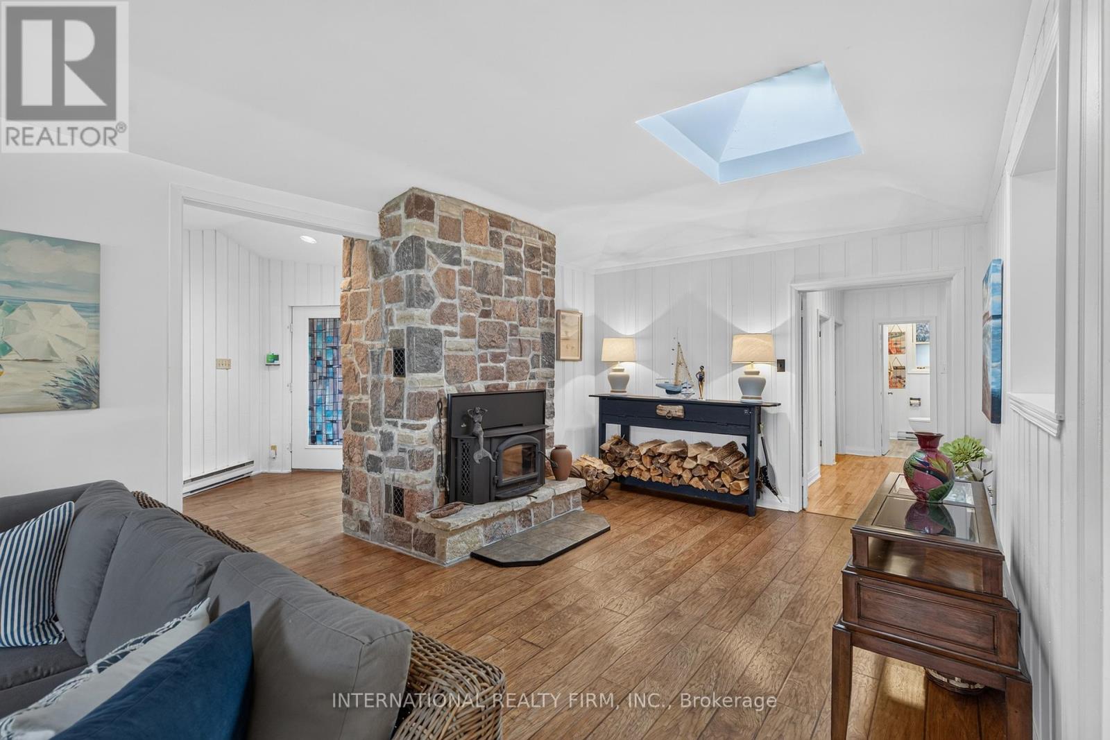 2032 LAKESHORE DRIVE - 9