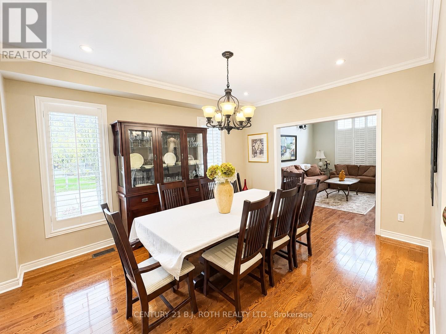 38 CAMELOT SQUARE - 8