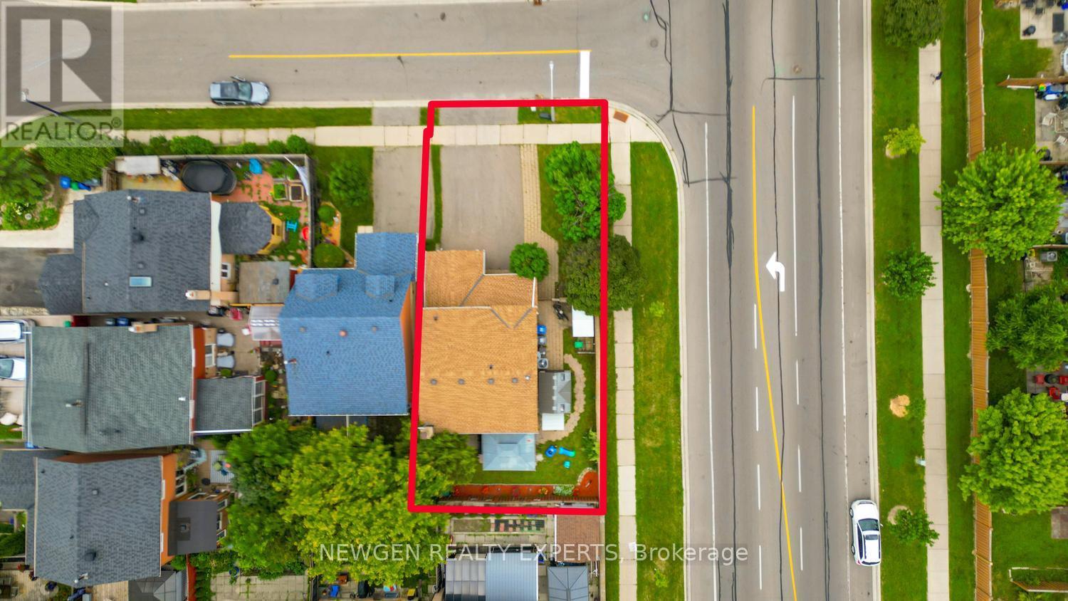 1 WOLVERTON CRESCENT - 47