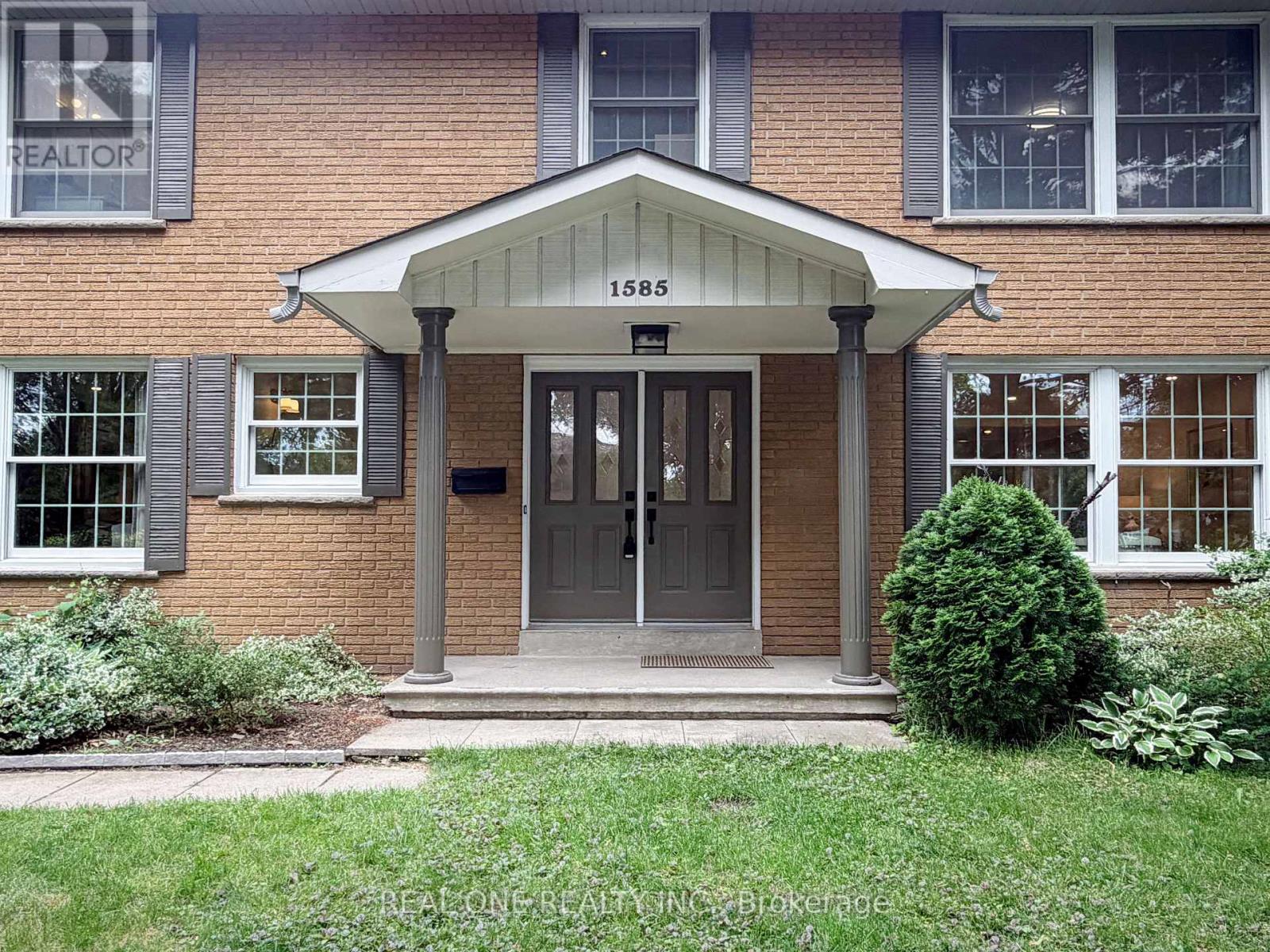 Photo of 1585 Crombie Road
