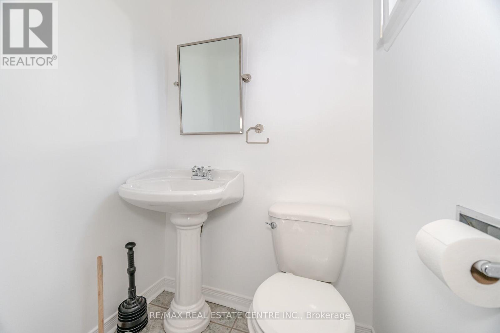 122 MOREGATE CRESCENT - 23