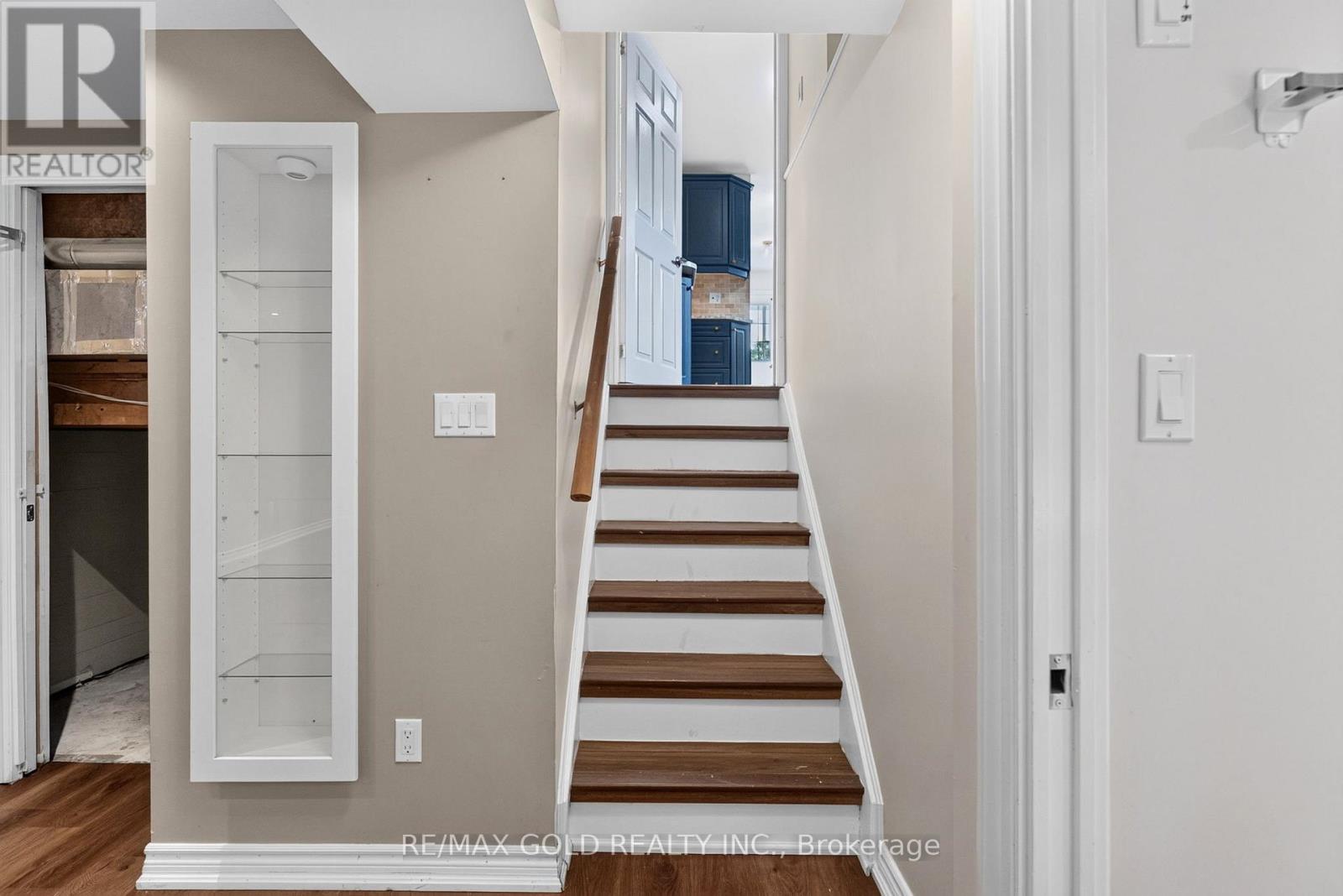 53 DALRAITH CRESCENT - 23