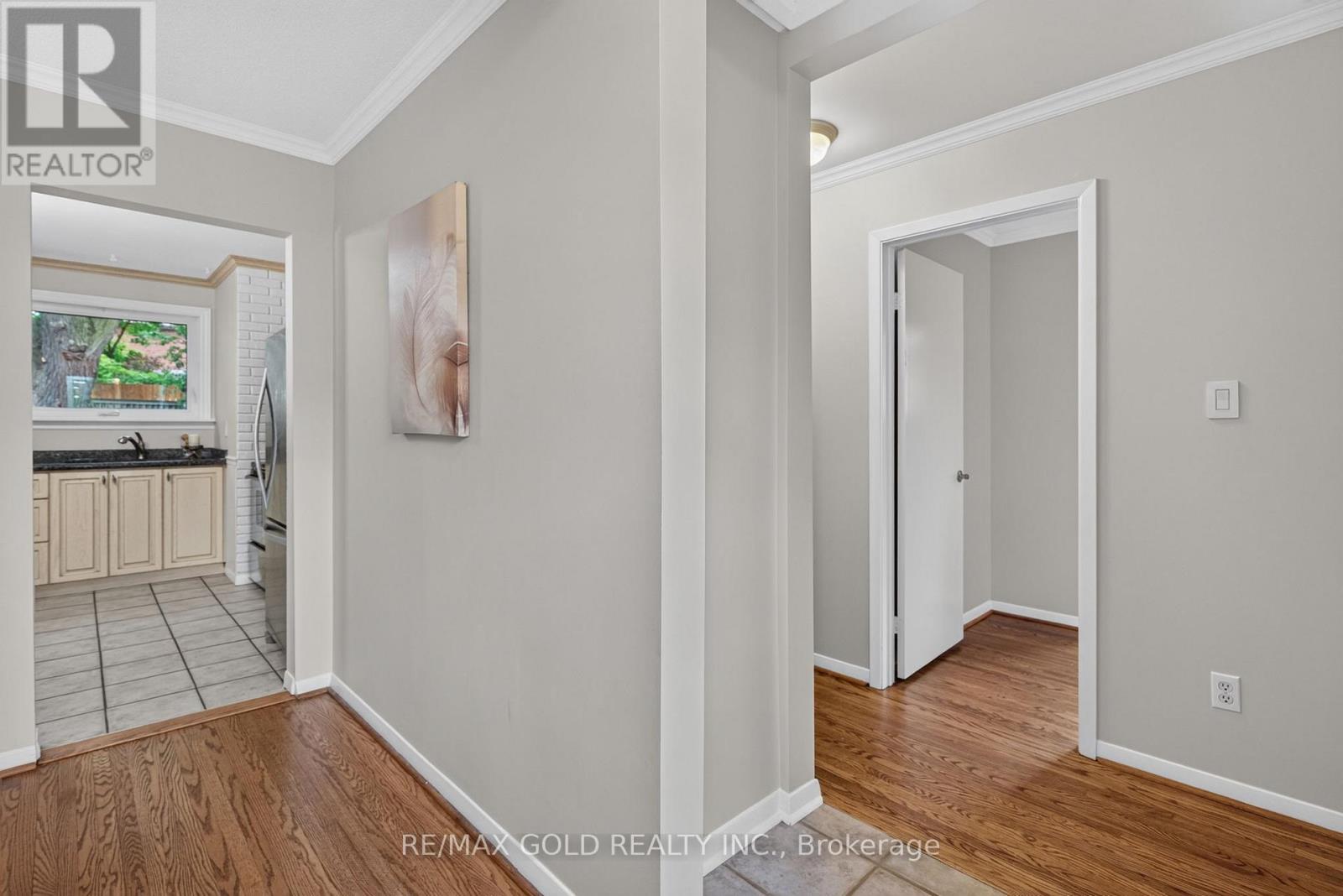 17 DUKE ROAD - 23