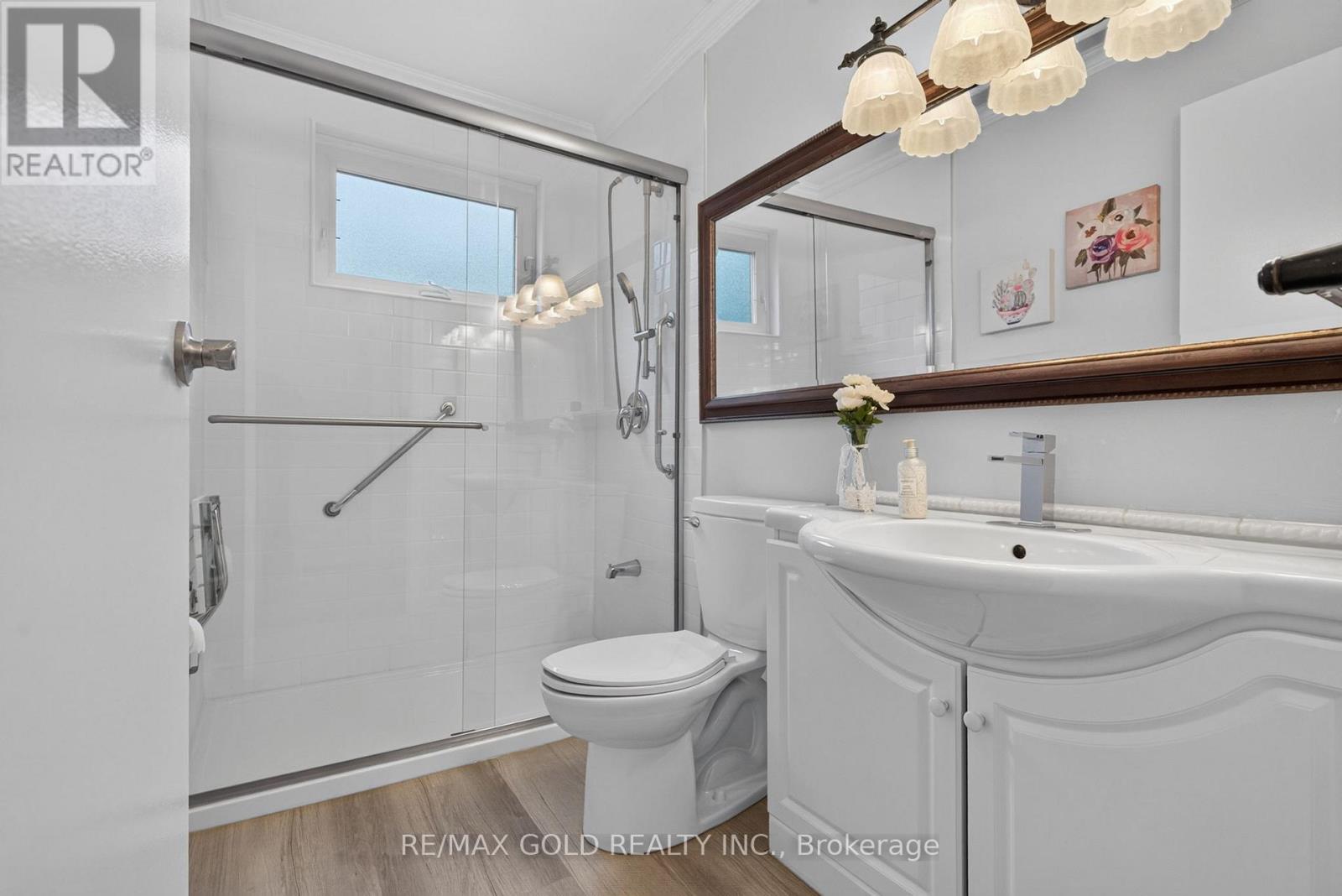 17 DUKE ROAD - 26