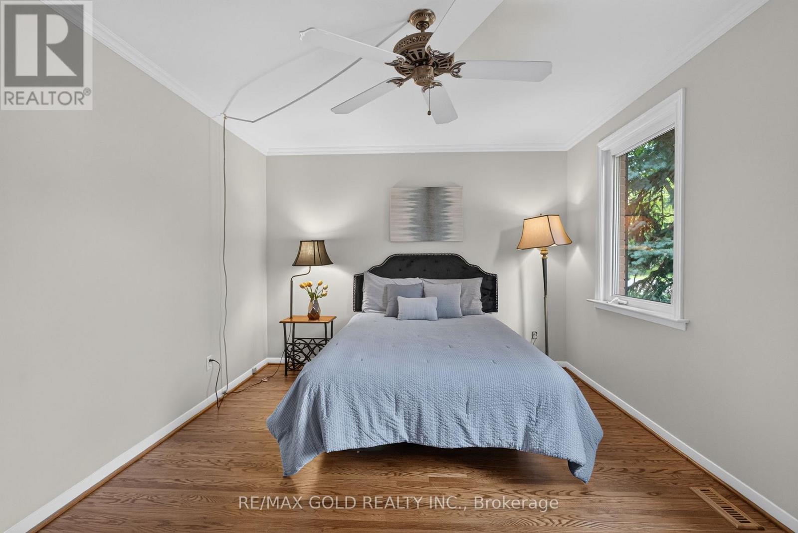 17 DUKE ROAD - 31