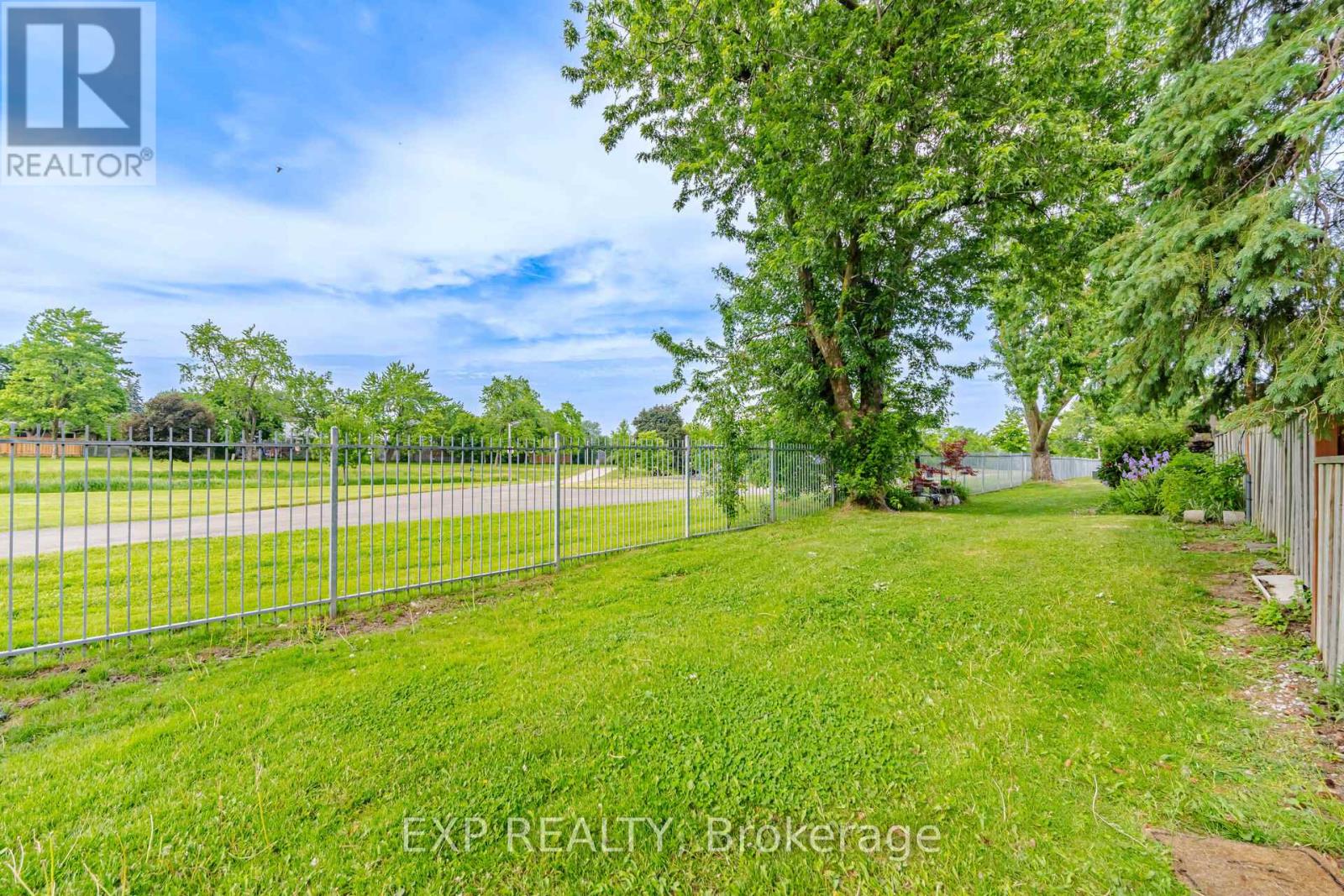 #52 475 BRAMALEA ROAD - 33