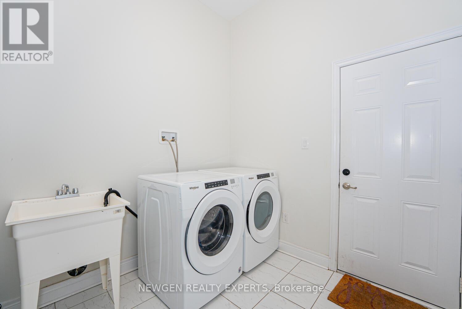 17 MONARCH DRIVE - 19