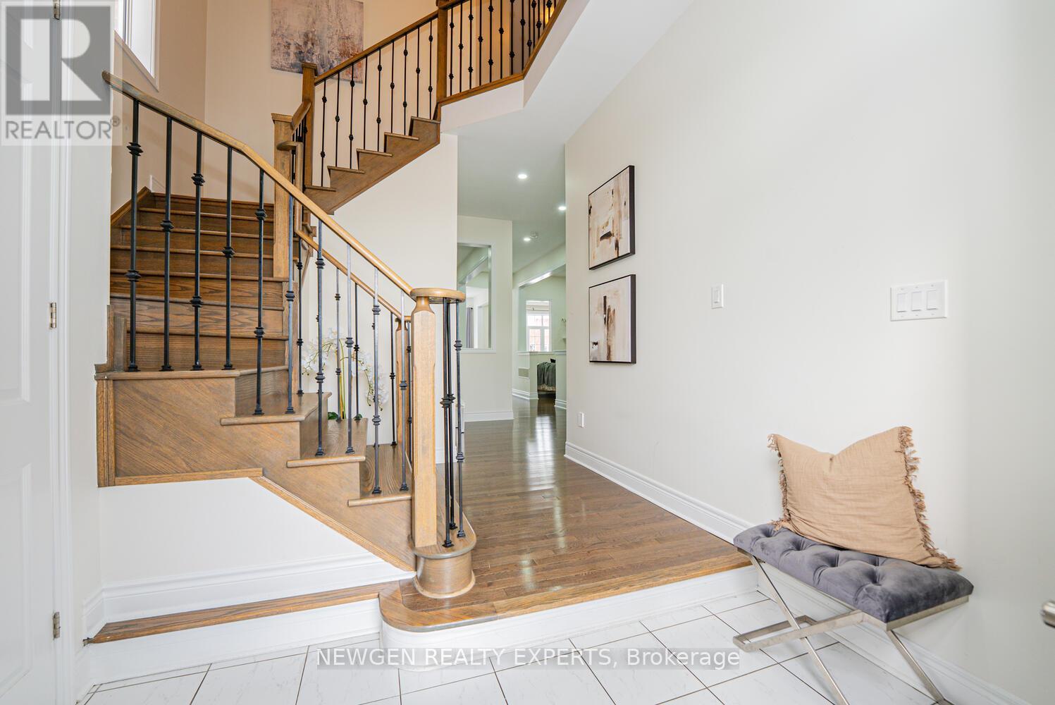 17 MONARCH DRIVE - 4