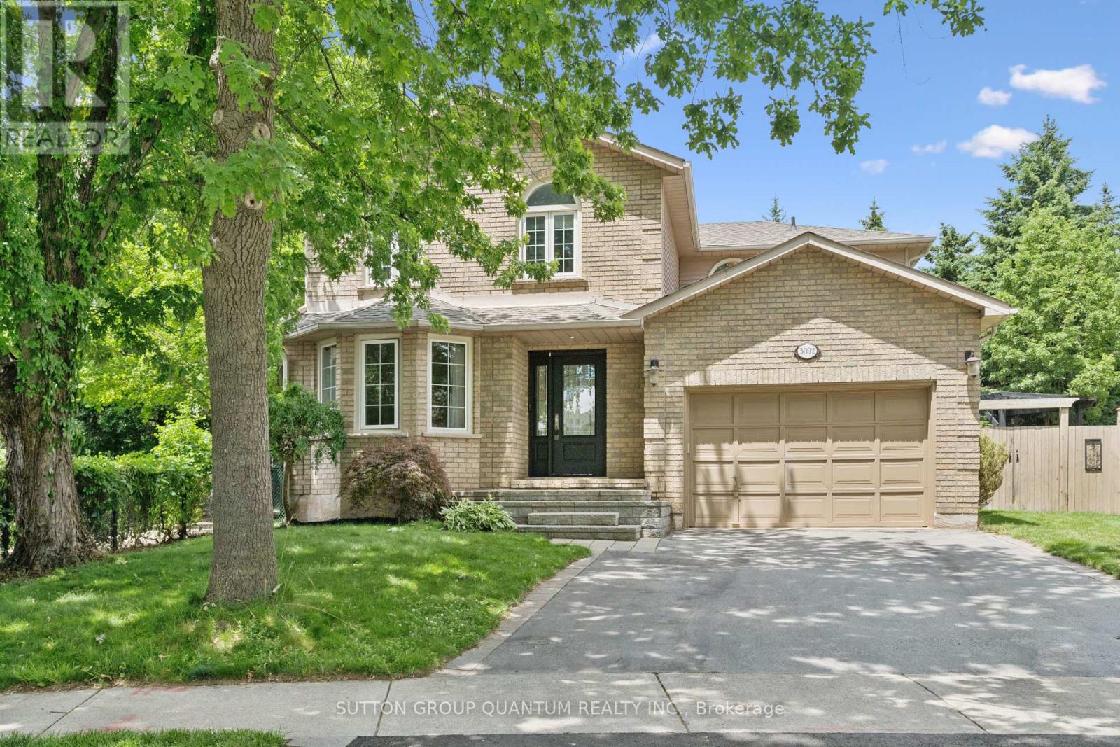 3092 SHANNON CRESCENT - 1