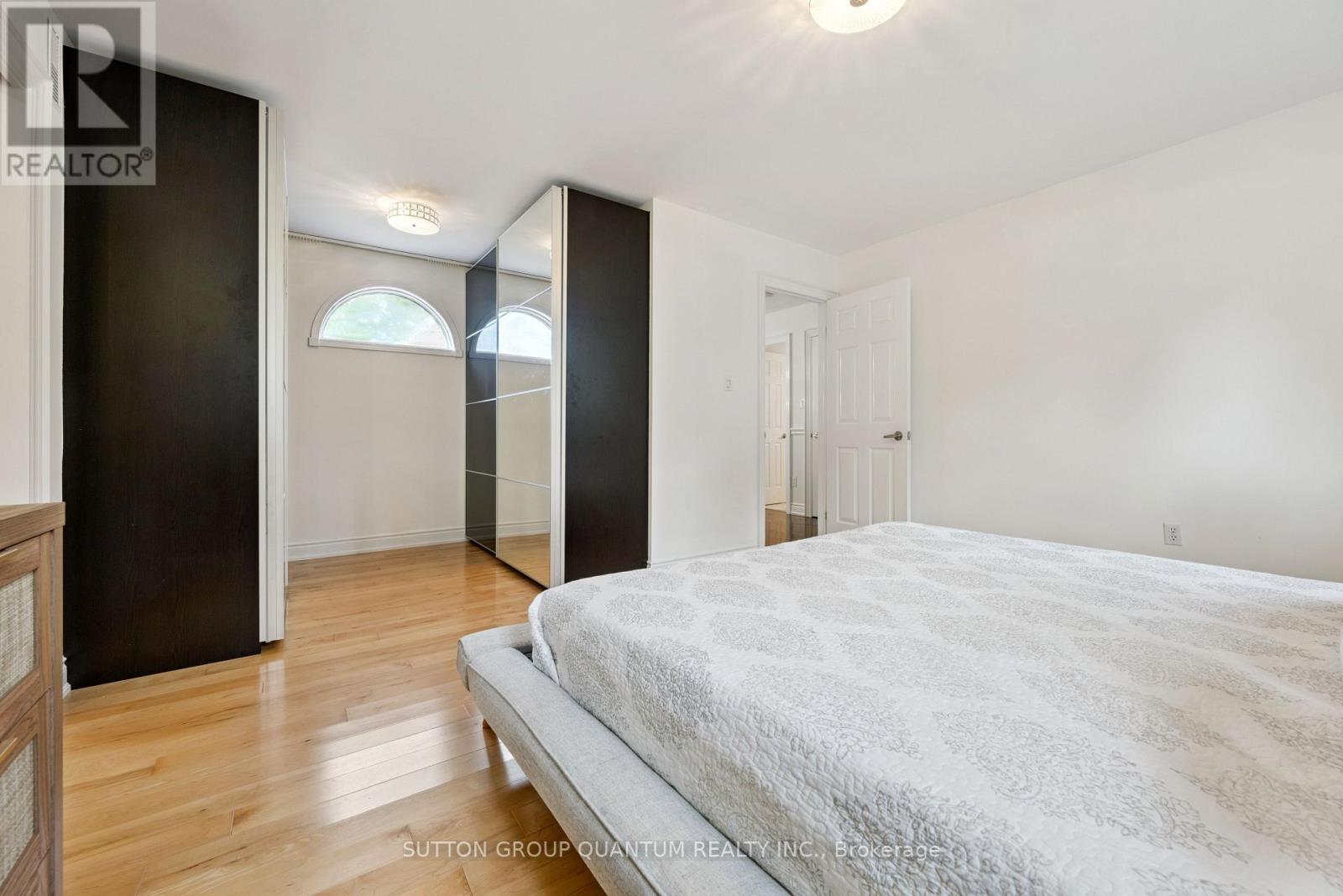 3092 SHANNON CRESCENT - 20