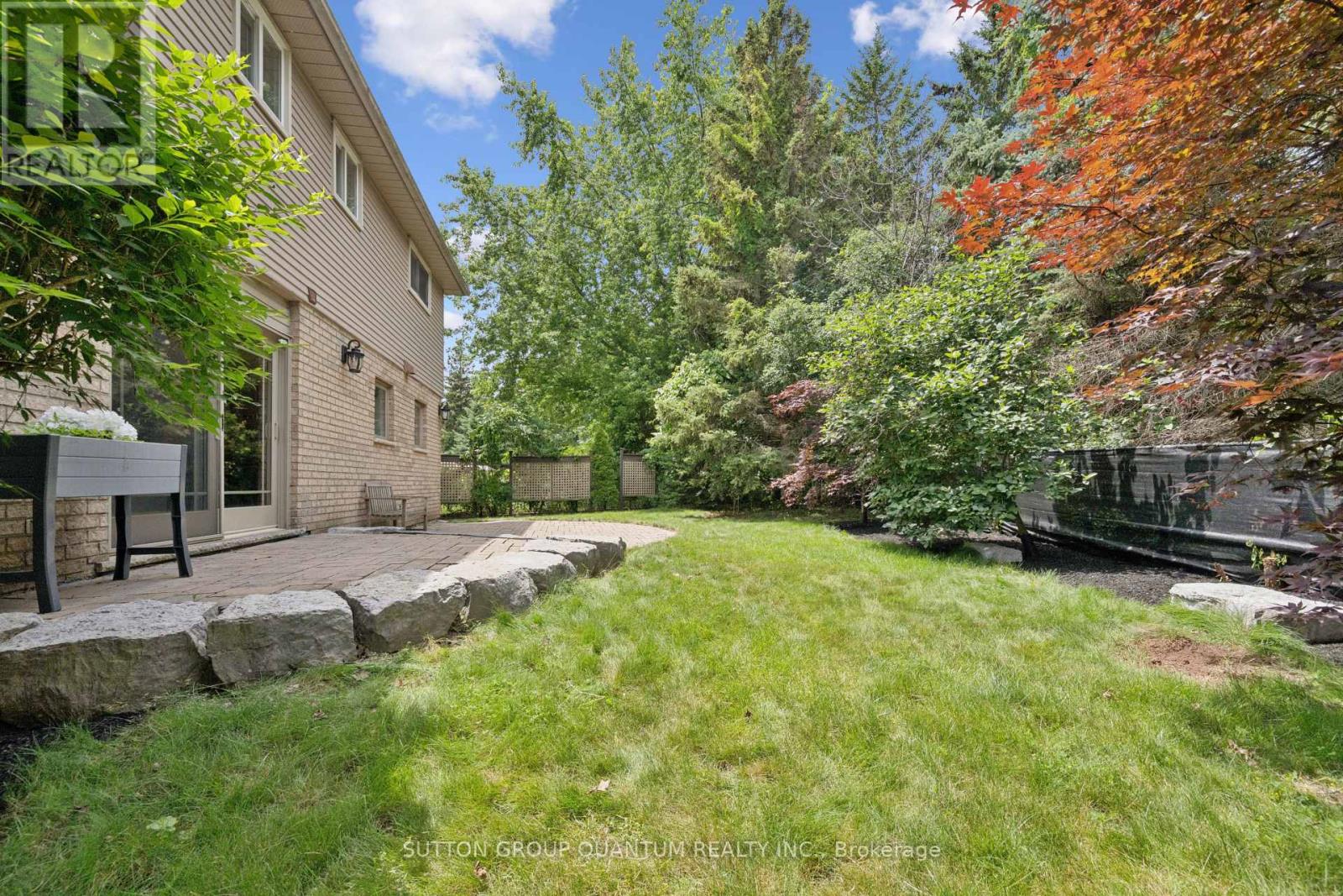 3092 SHANNON CRESCENT - 39