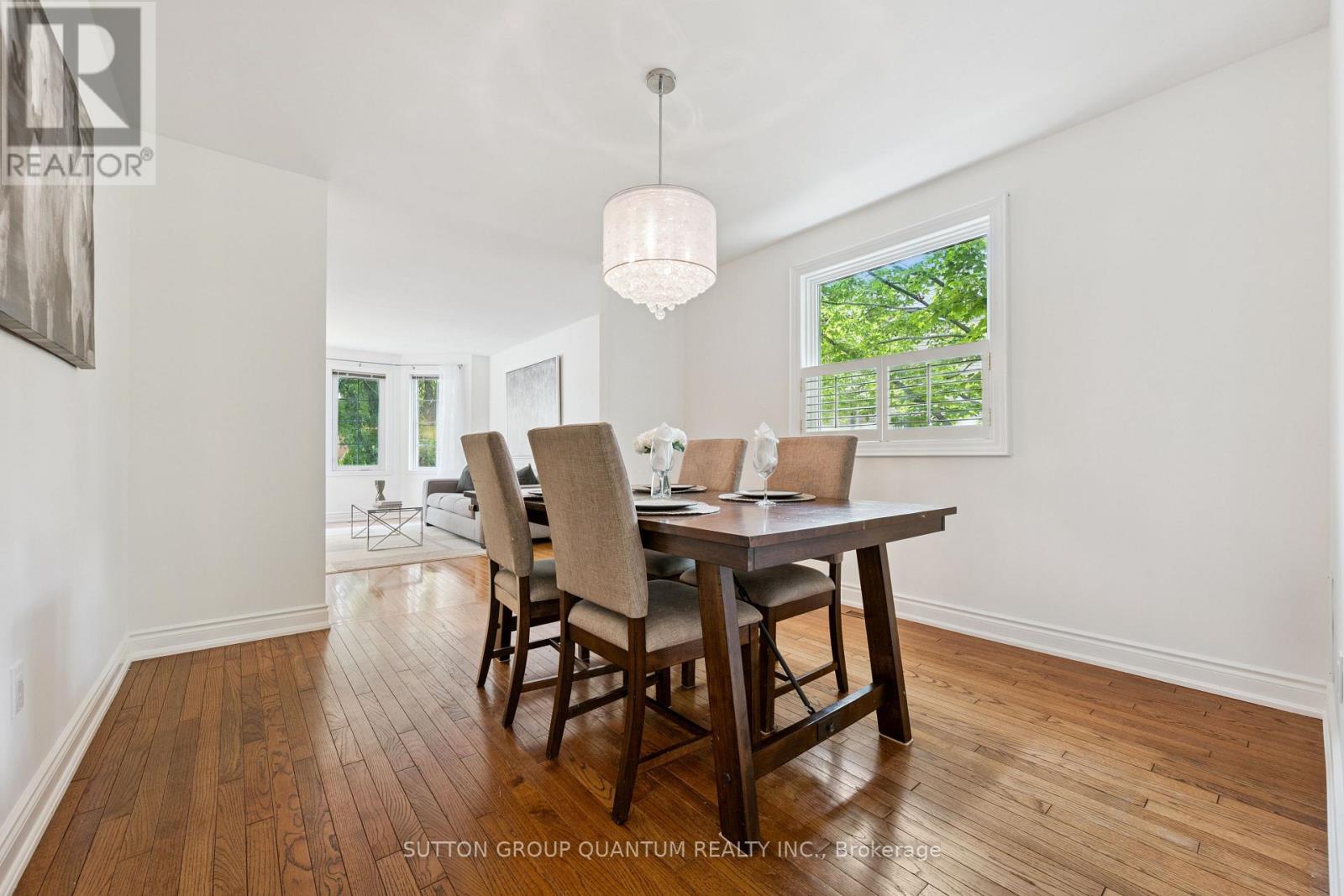3092 SHANNON CRESCENT - 8