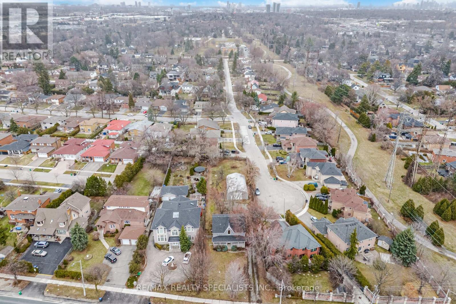 2131 CAWTHRA ROAD - 2