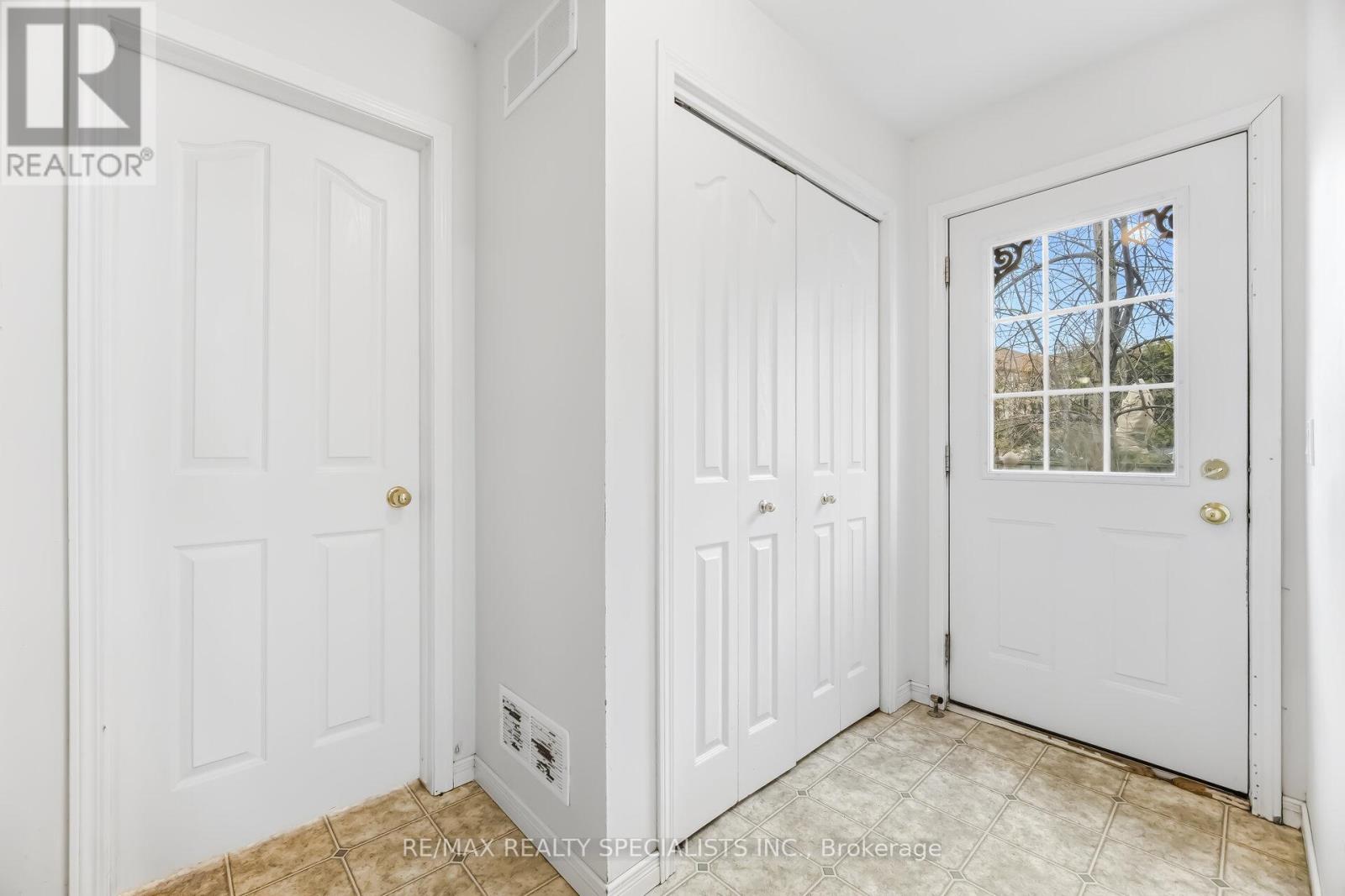 2131 CAWTHRA ROAD - 21
