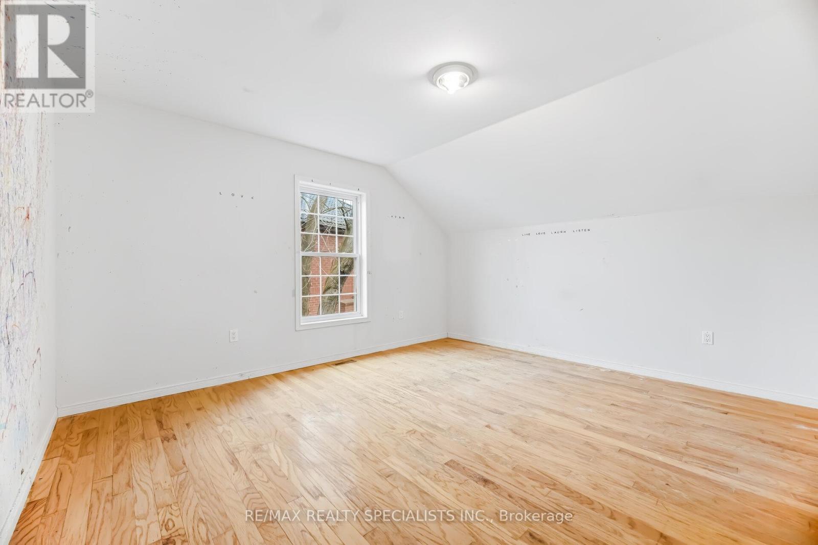2131 CAWTHRA ROAD - 33