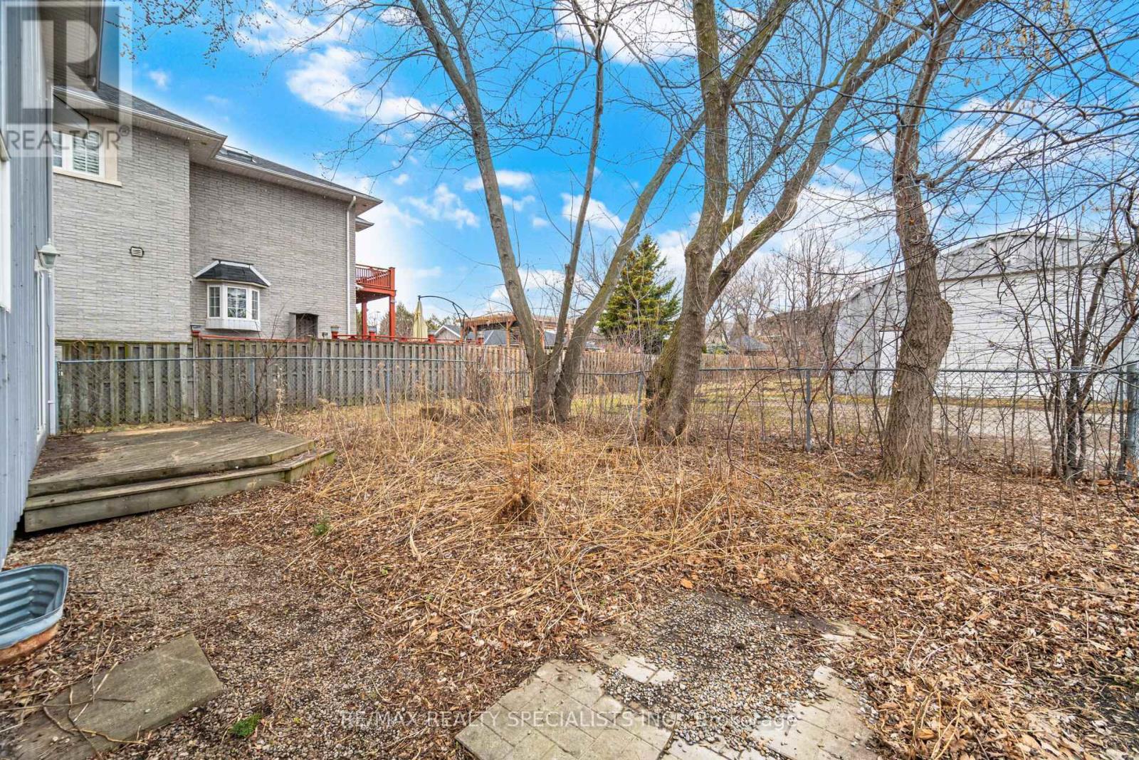 2131 CAWTHRA ROAD - 38