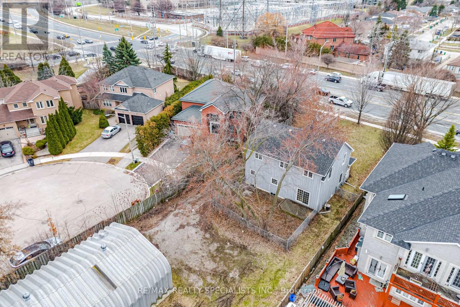 2131 CAWTHRA ROAD - 47