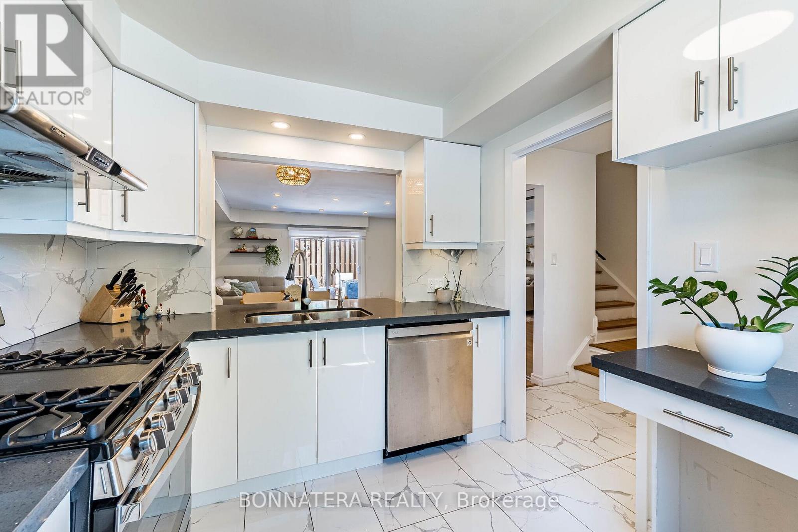 2097 MARINE DRIVE - 13