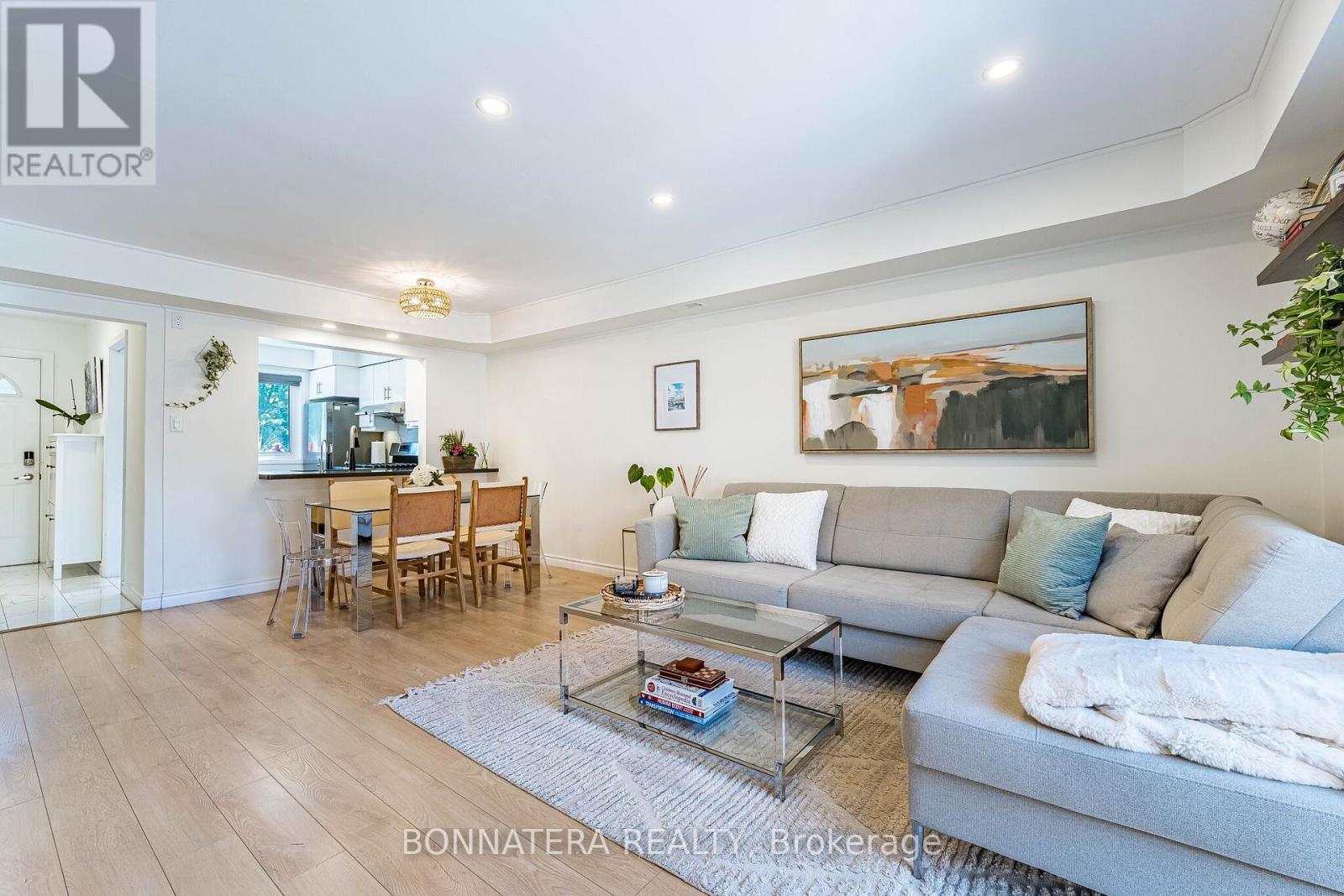 2097 MARINE DRIVE - 21