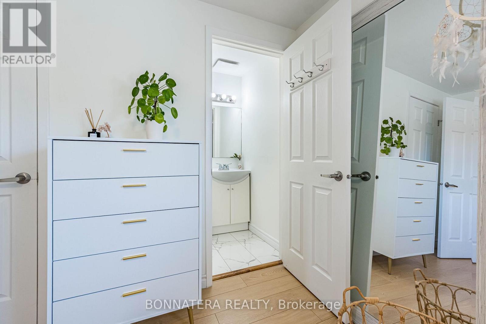2097 MARINE DRIVE - 24