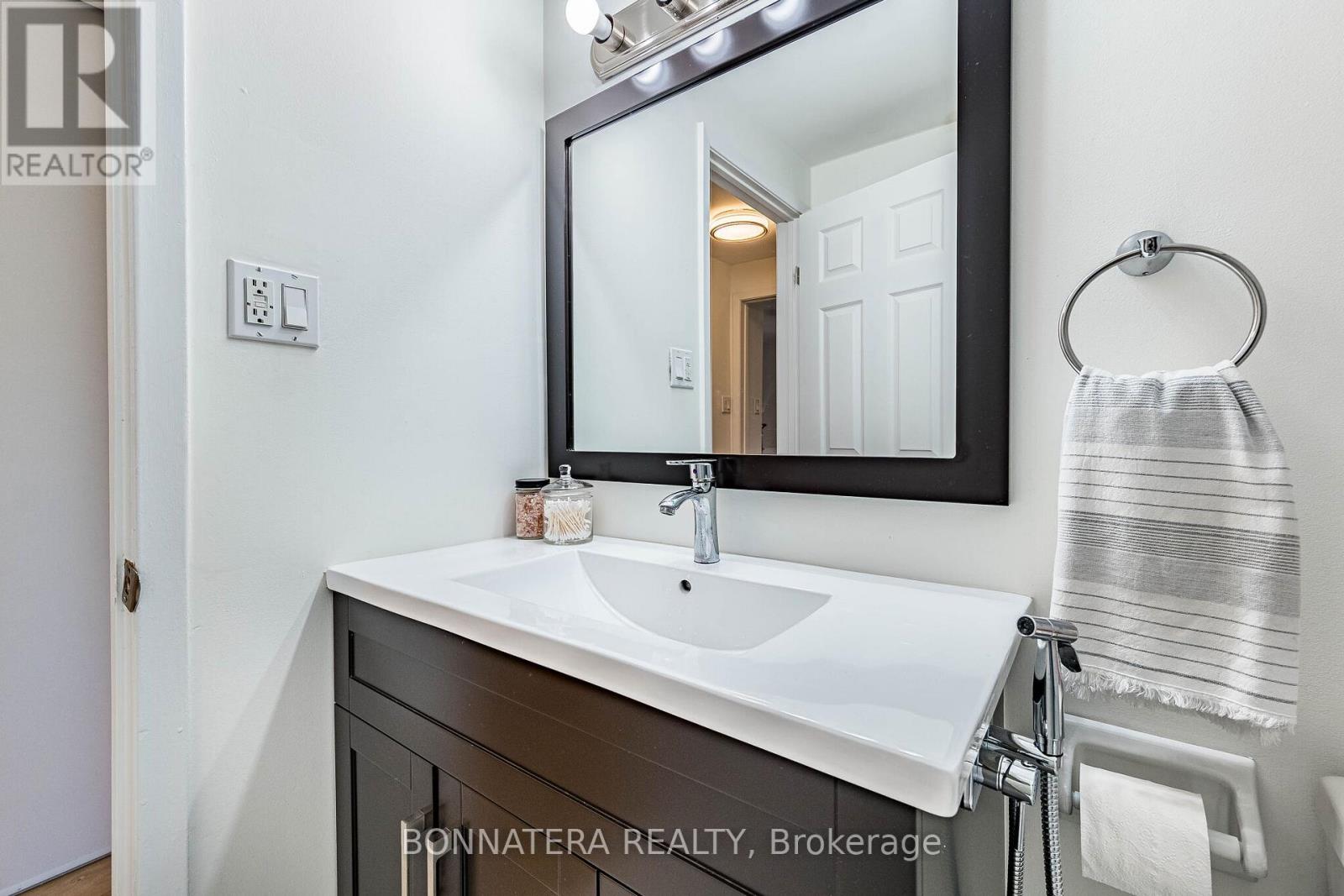 2097 MARINE DRIVE - 31